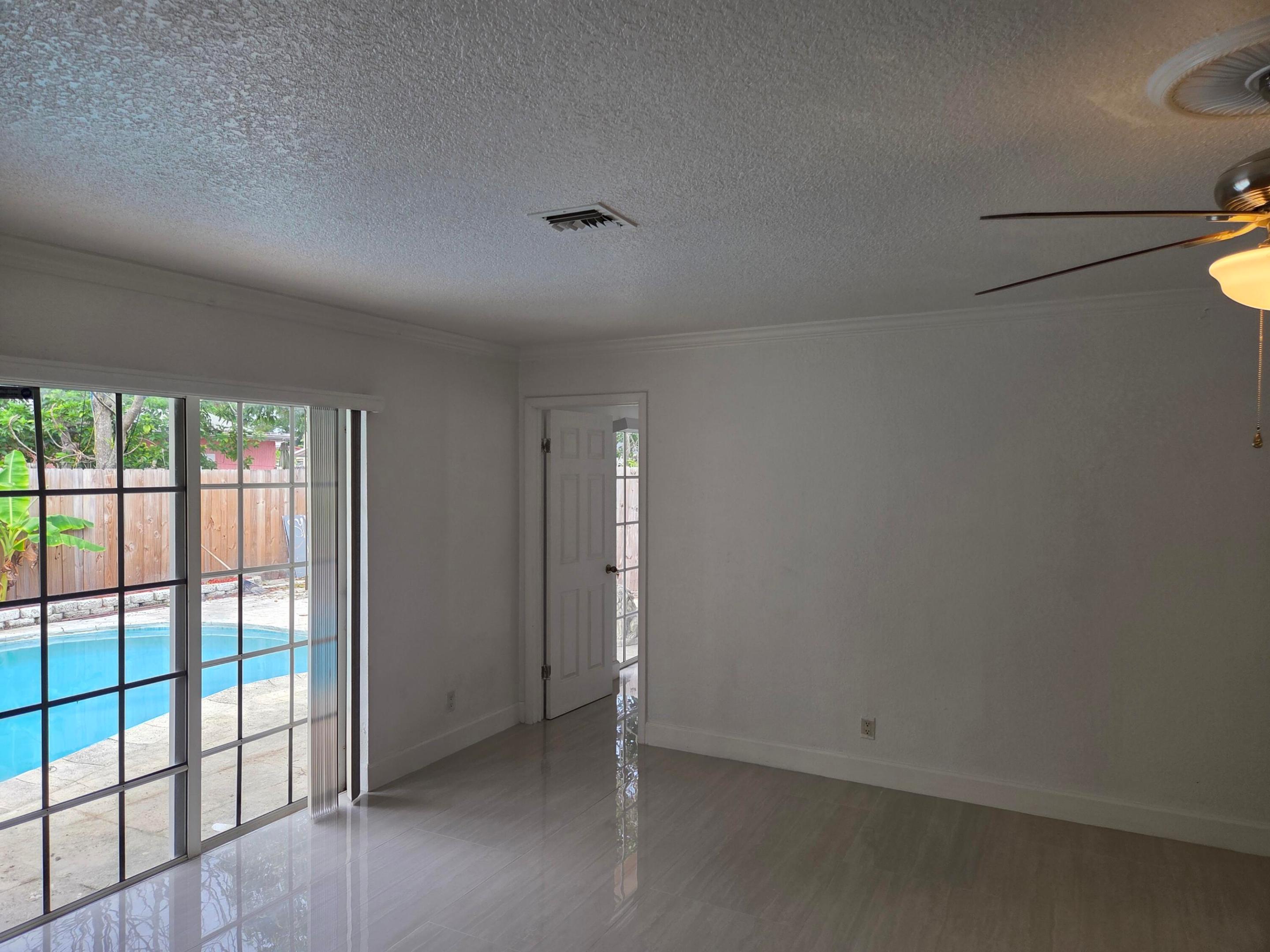 7601 Kimberly Boulevard Property Photo 26