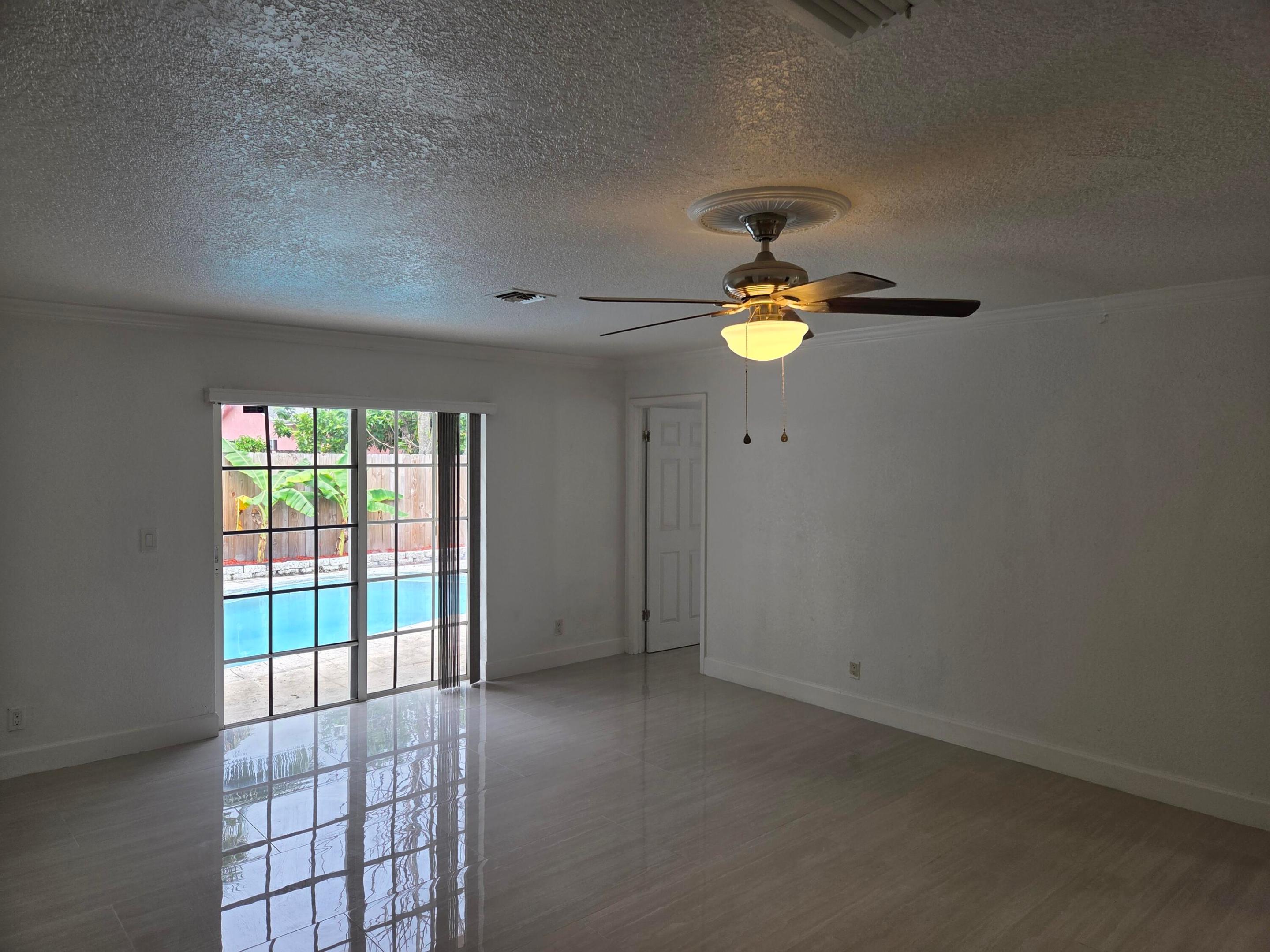 7601 Kimberly Boulevard Property Photo 29
