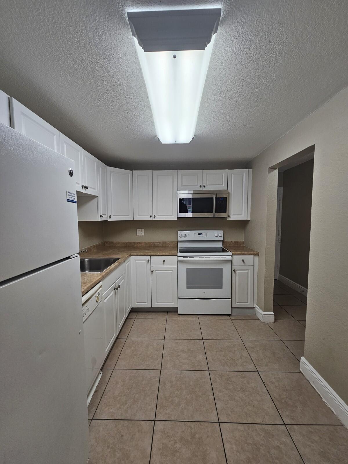 4324 Nw 9th Avenue 6-1c Property Photo 5