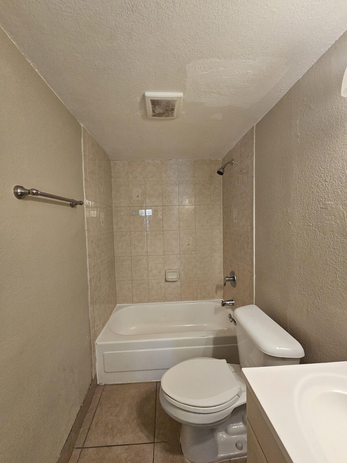 4324 Nw 9th Avenue 6-1c Property Photo 8