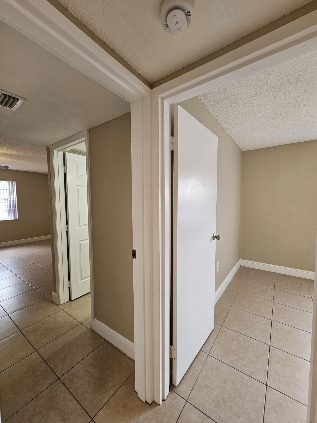 4324 Nw 9th Avenue 6-1c Property Photo 10