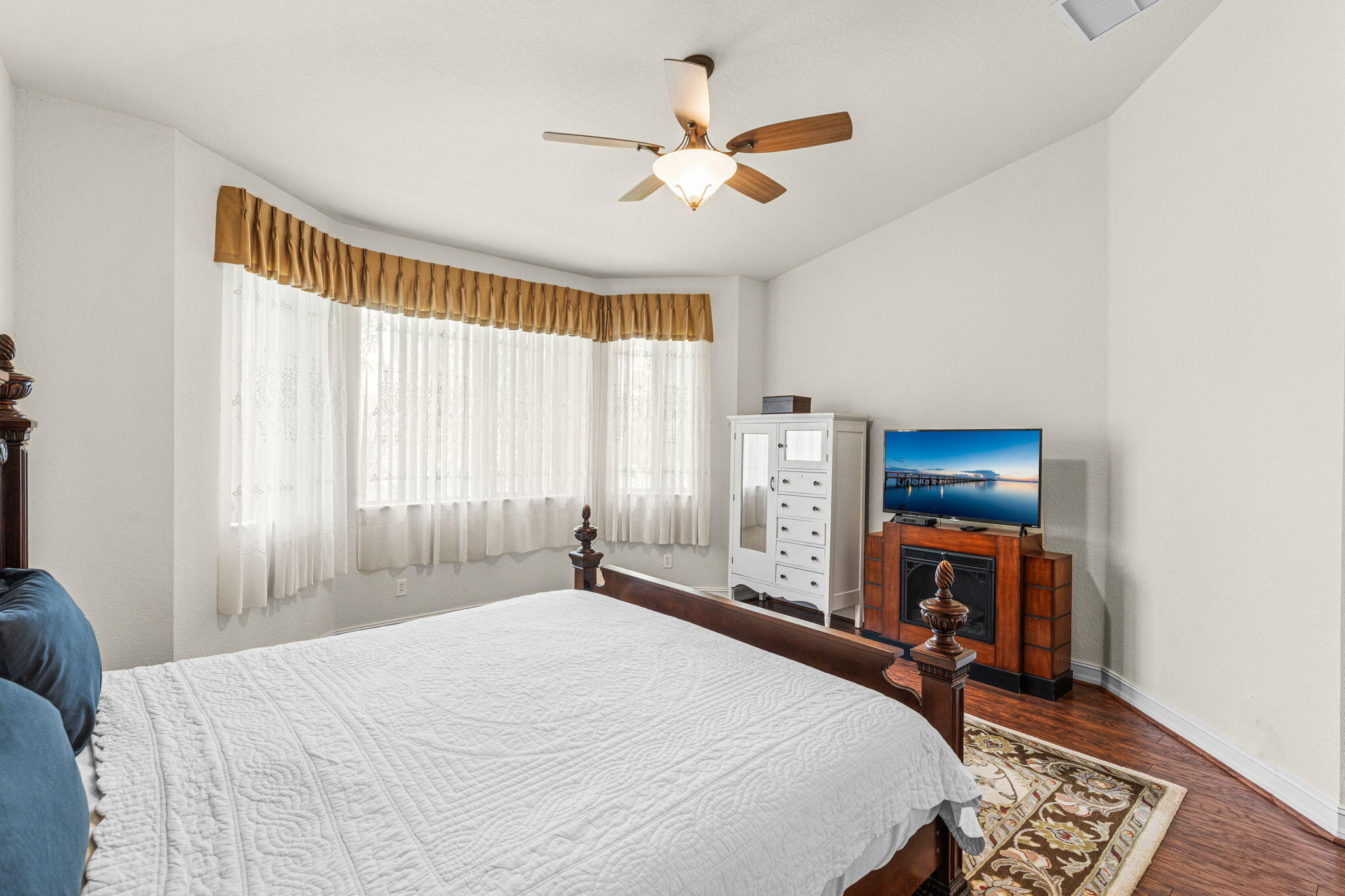6223 Dorchester Way Property Photo 17