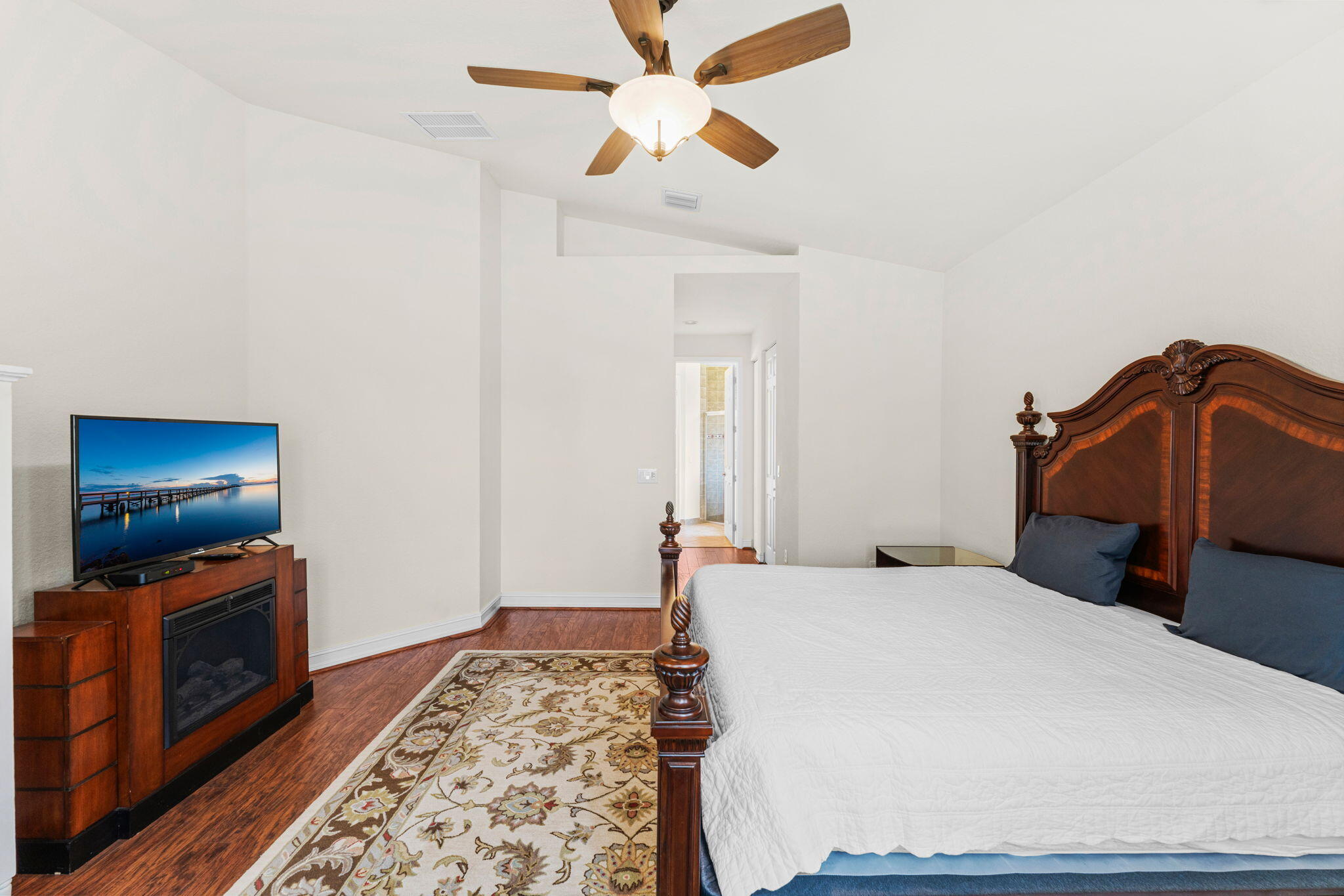 6223 Dorchester Way Property Photo 18