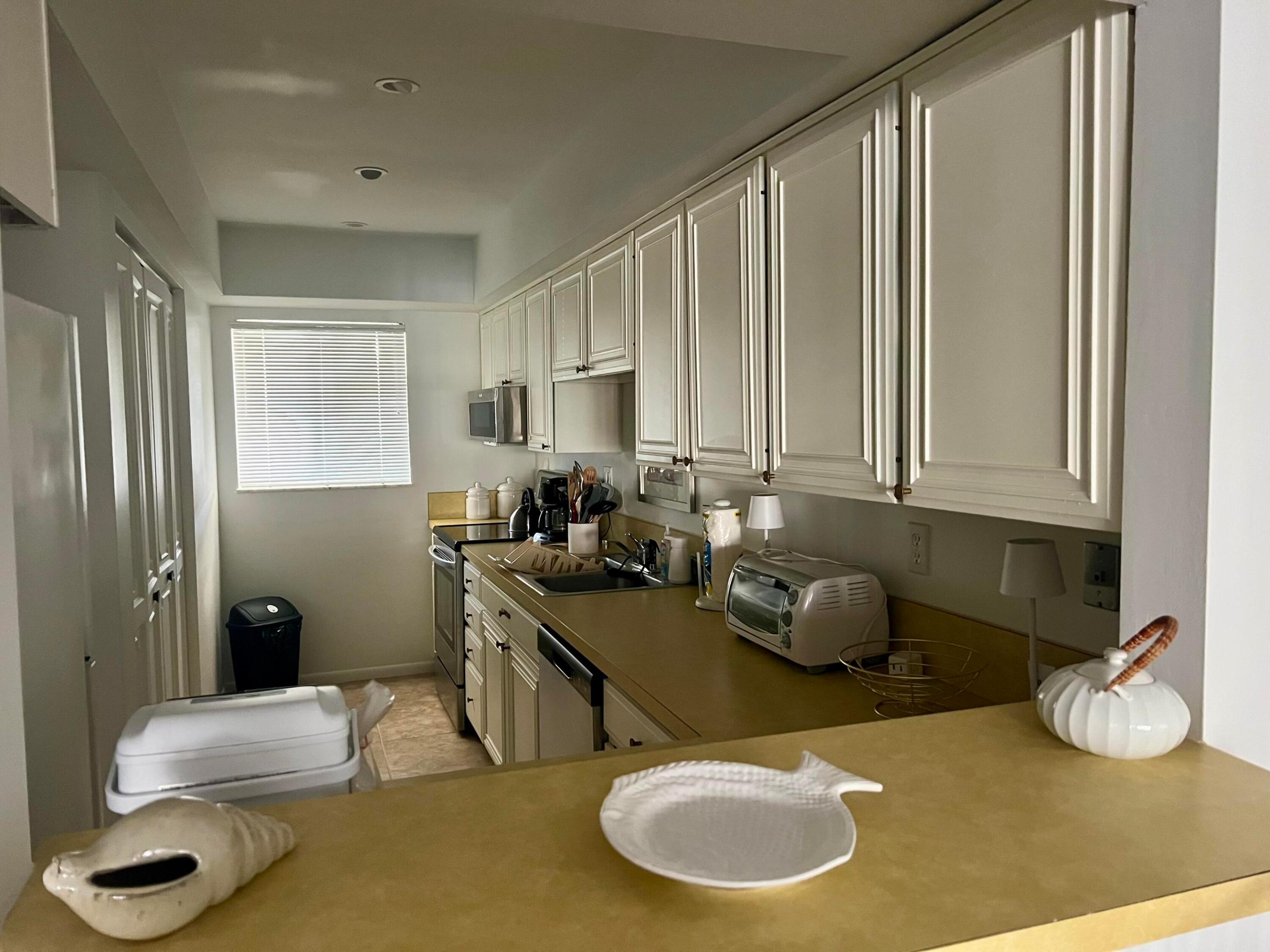 175 Se Saint Lucie Boulevard C34 Property Photo 15
