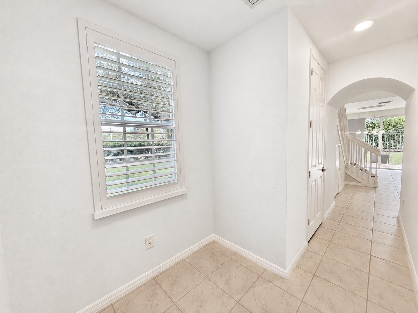 1015 Ventnor Avenue 3a Property Photo 3
