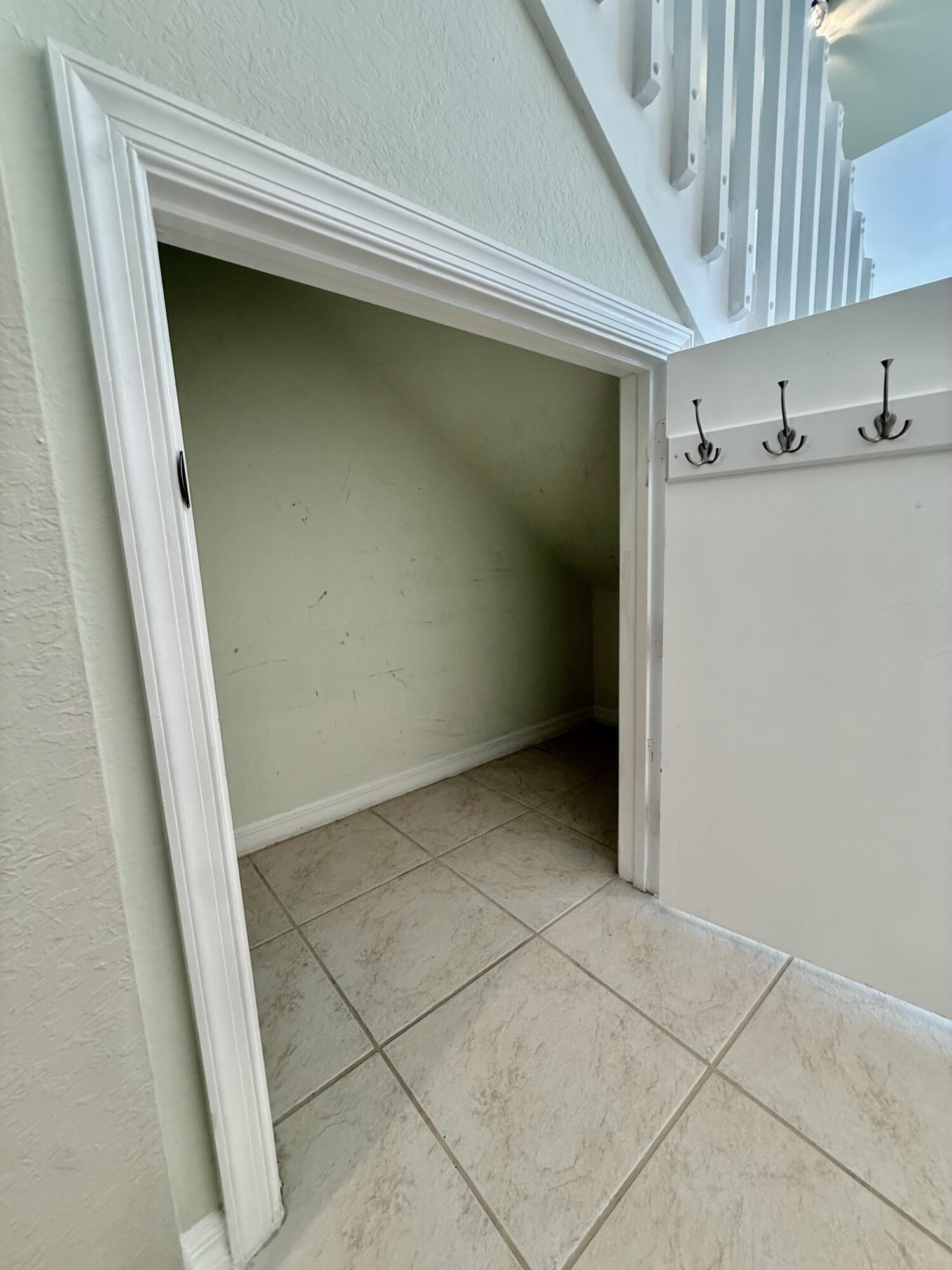 1015 Ventnor Avenue 3a Property Photo 7