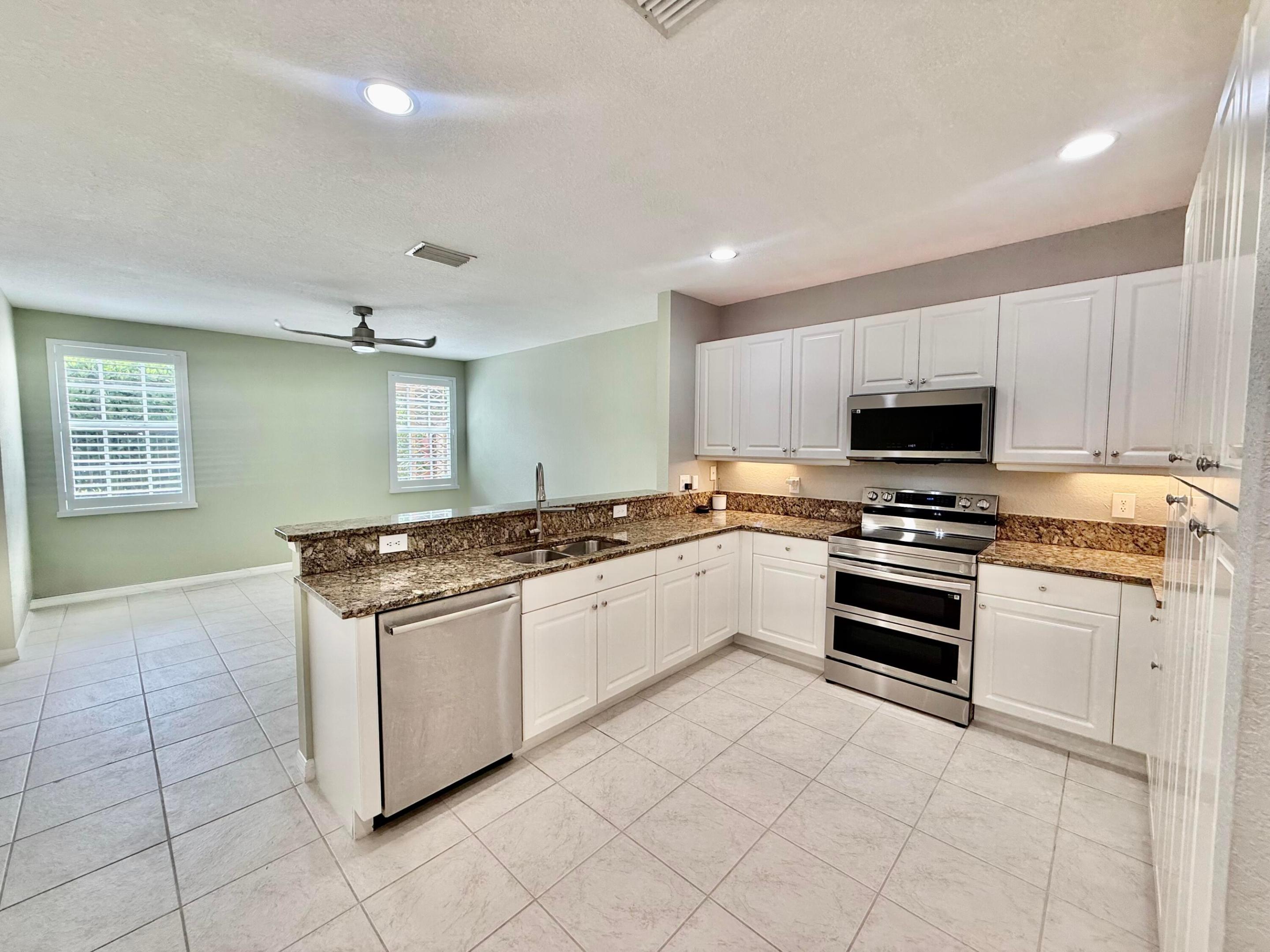 1015 Ventnor Avenue 3a Property Photo 15