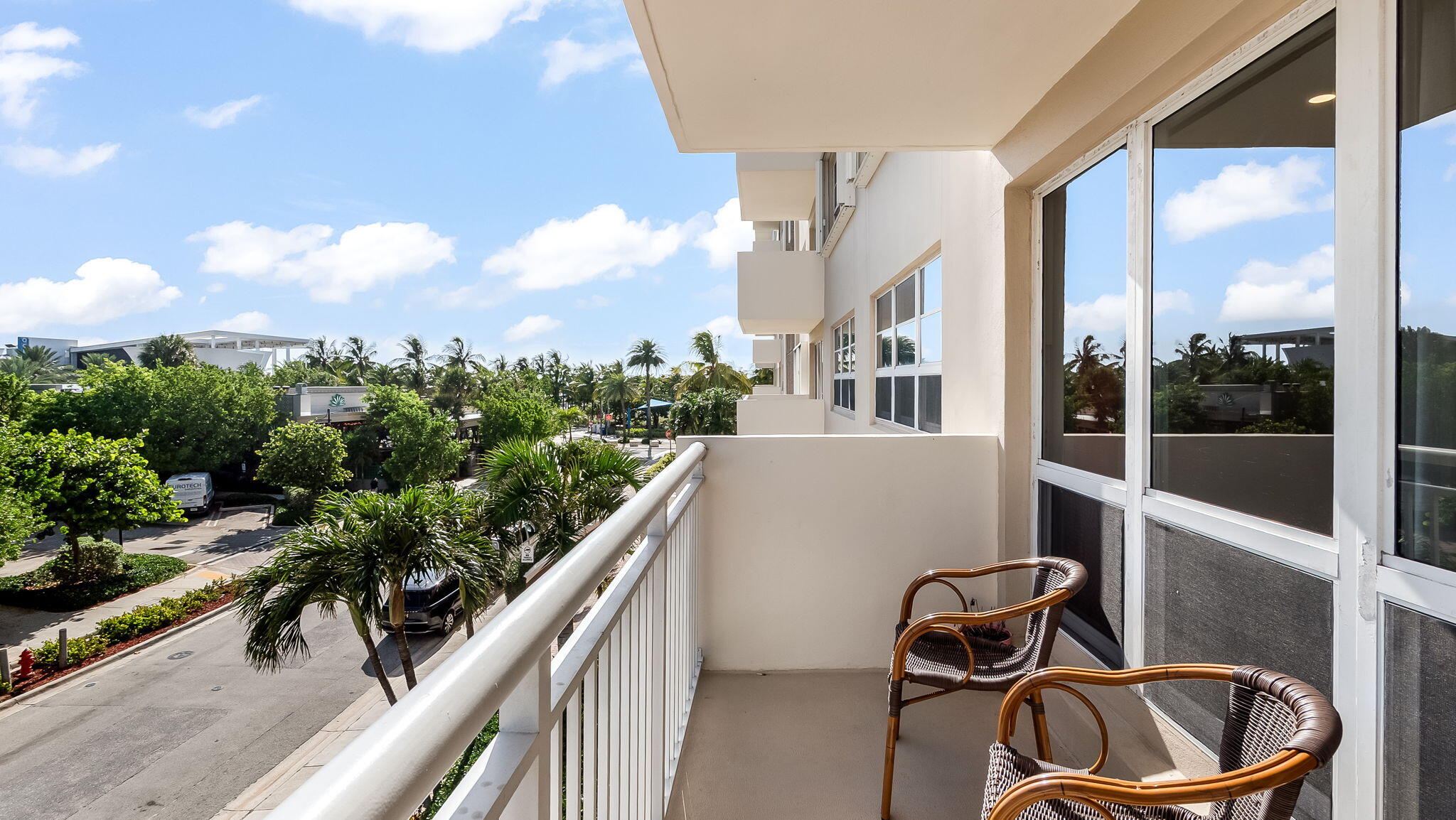 133 N Pompano Beach Boulevard 204 Property Photo 14