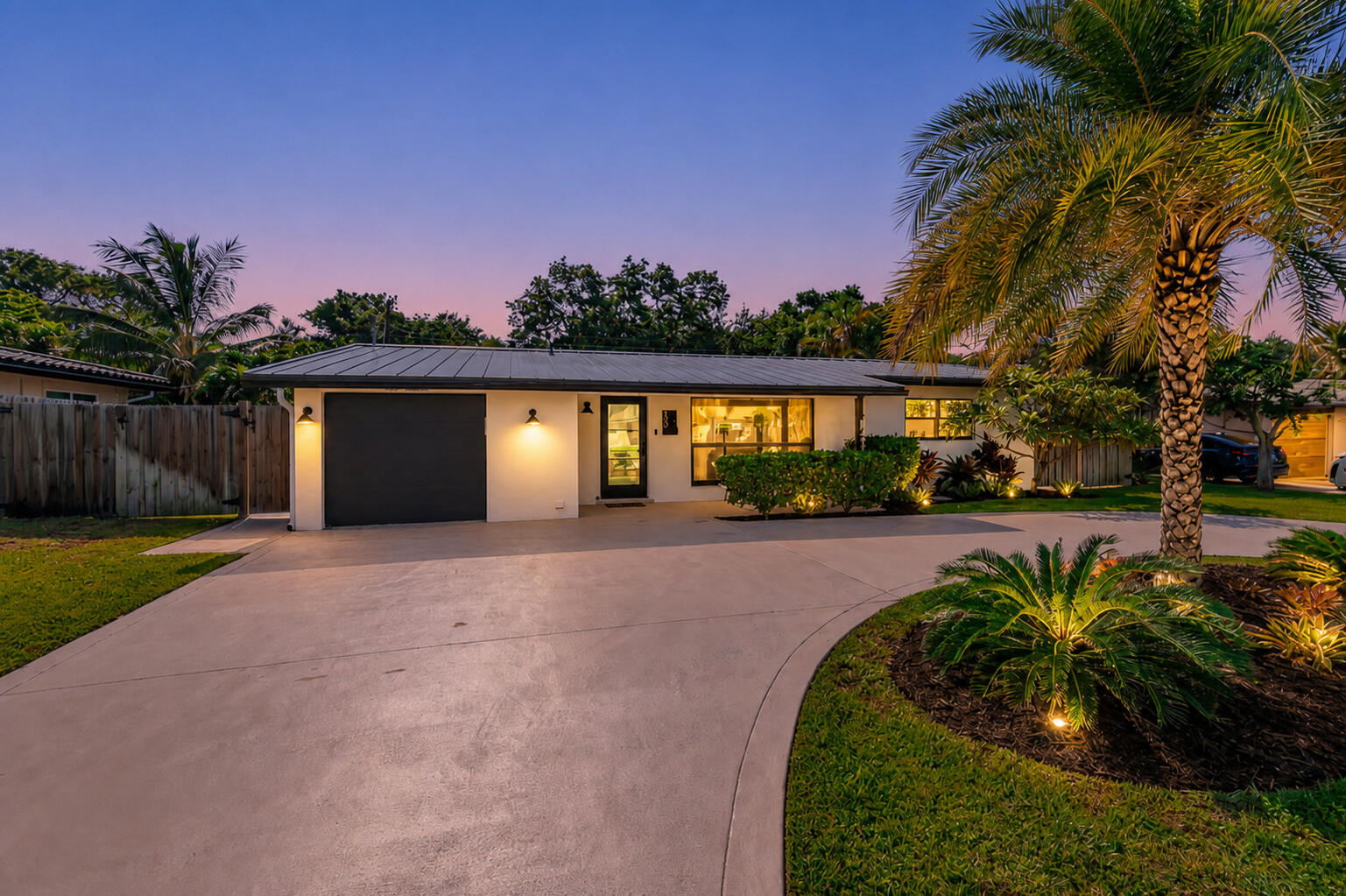 300 SE 8th Avenue