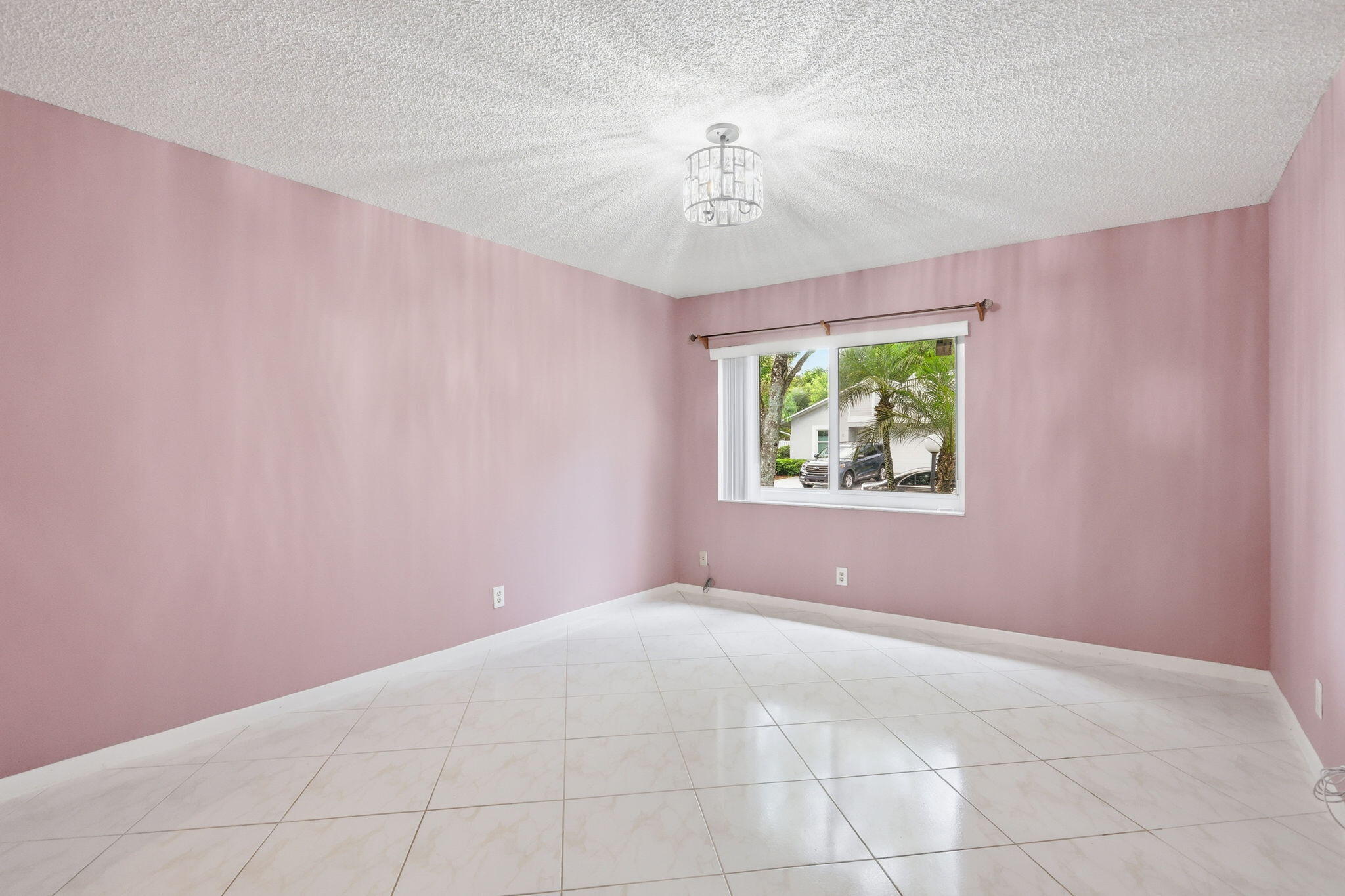 8621 Jasmine Way Property Photo 9
