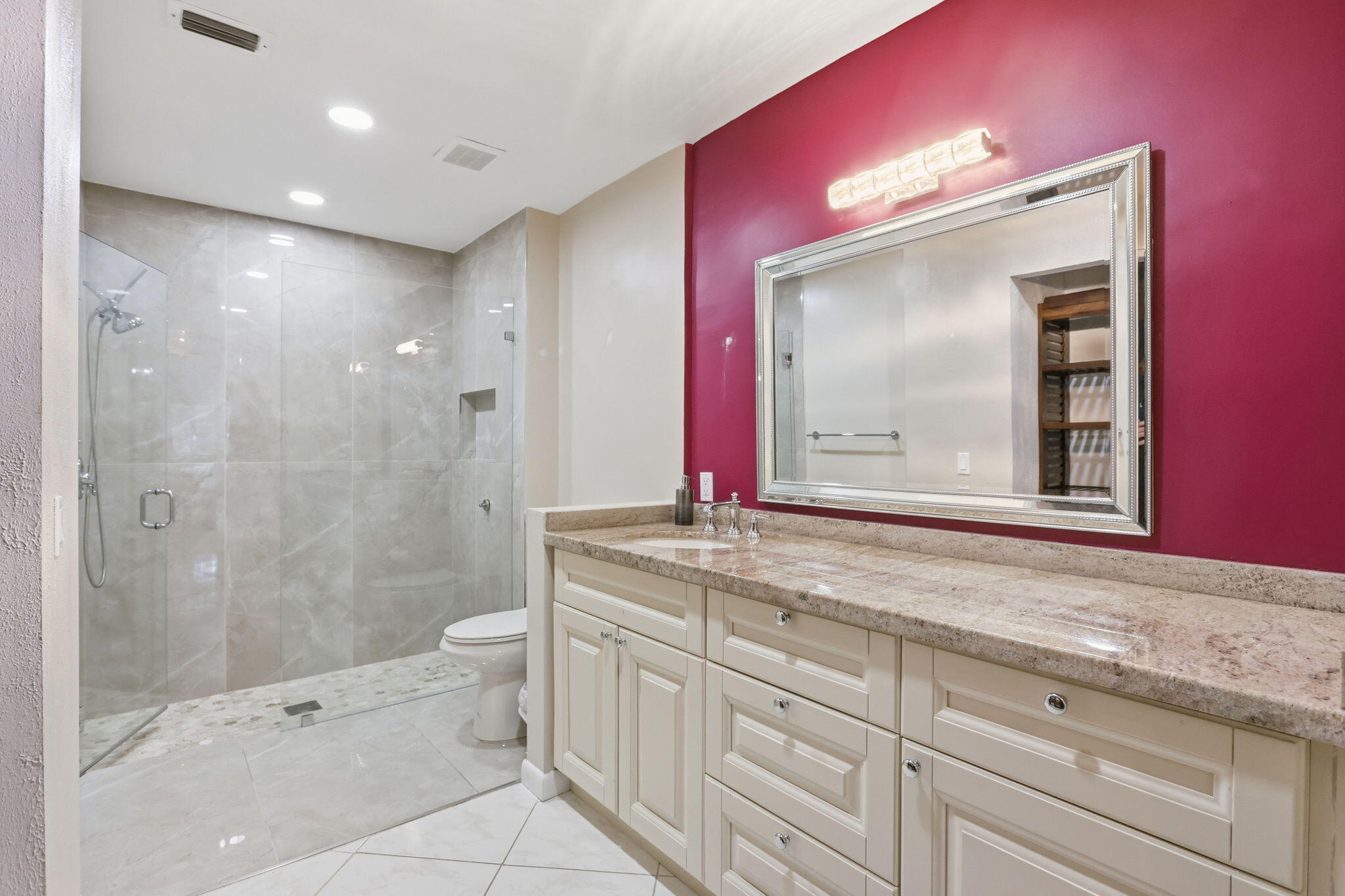 8621 Jasmine Way Property Photo 12