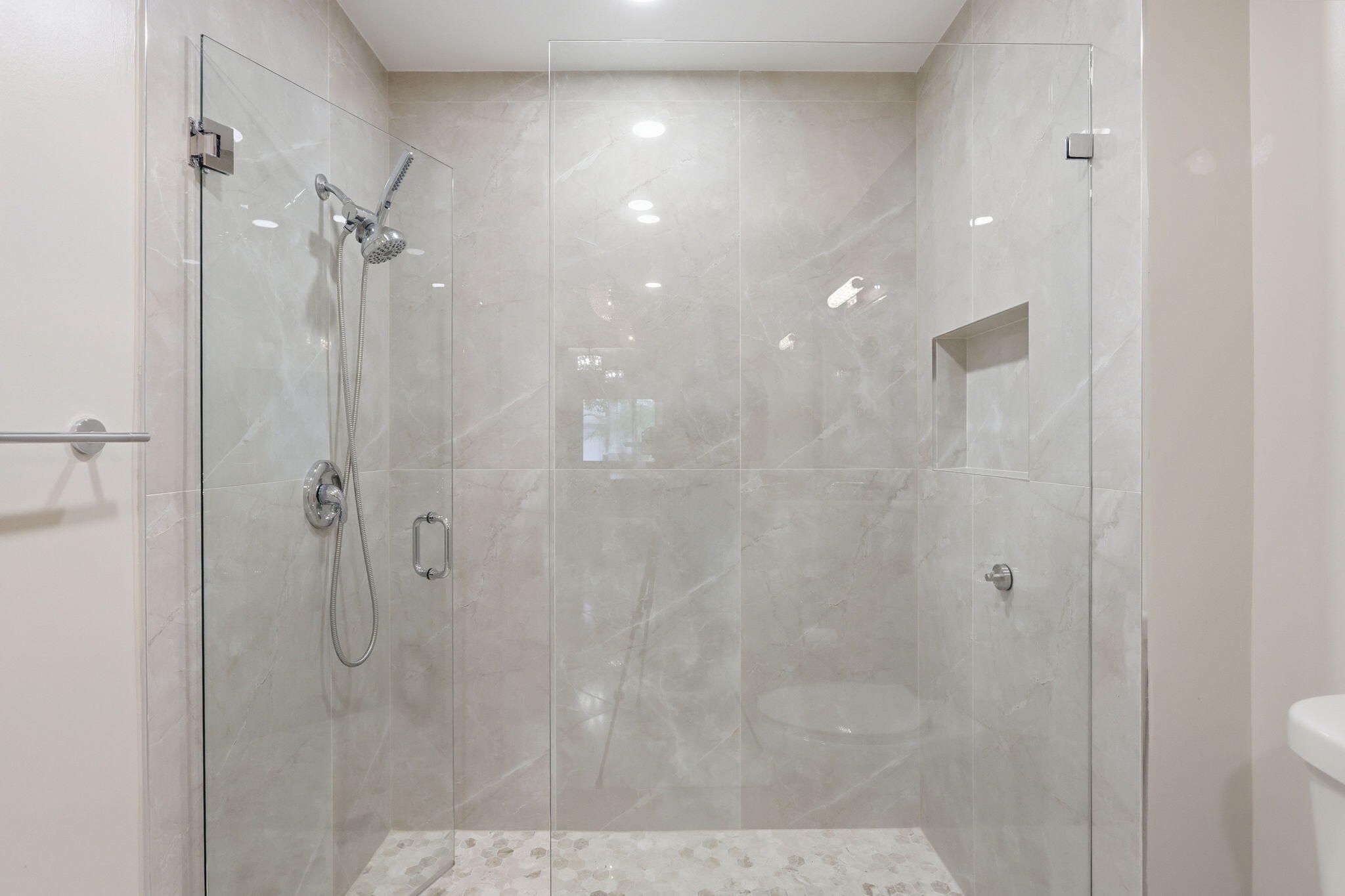 8621 Jasmine Way Property Photo 13
