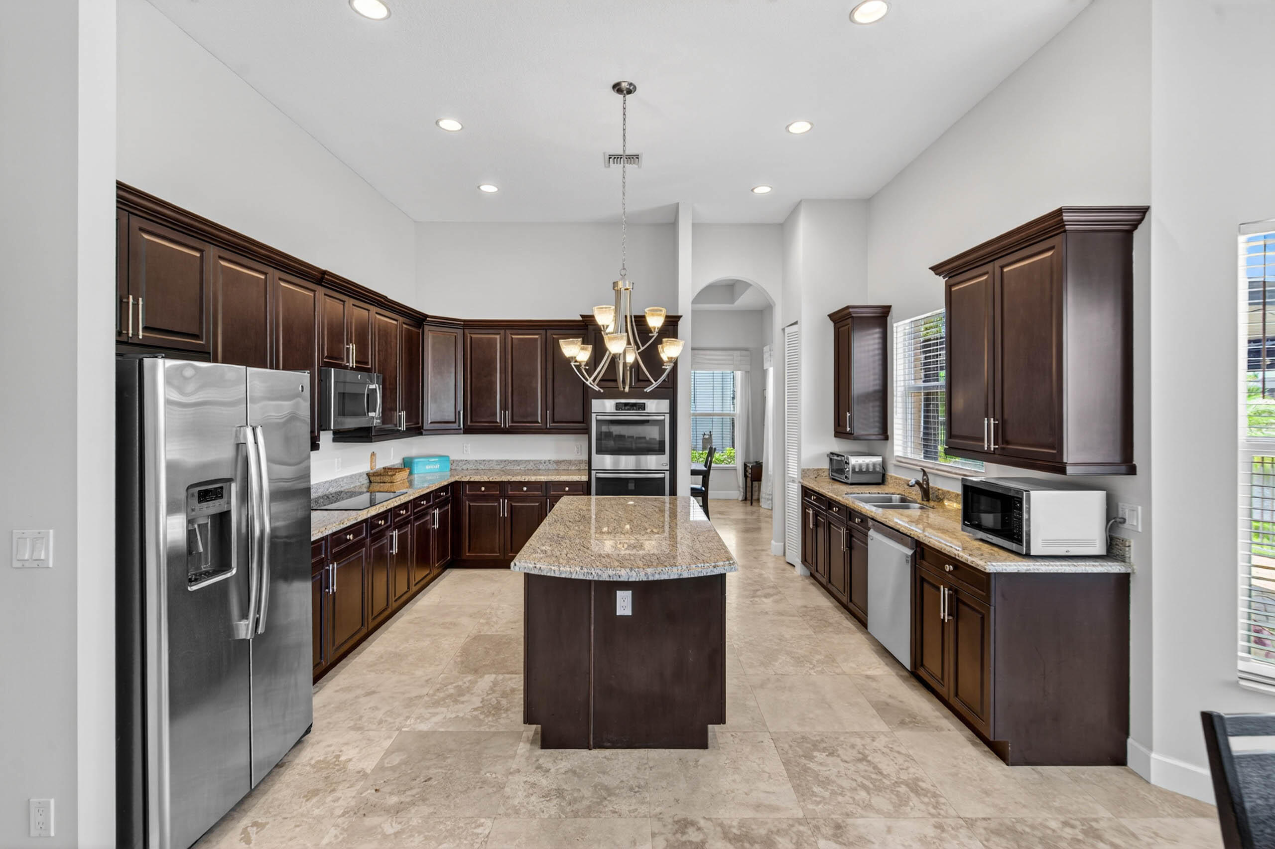 9898 Coronado Lake Drive Property Photo 8