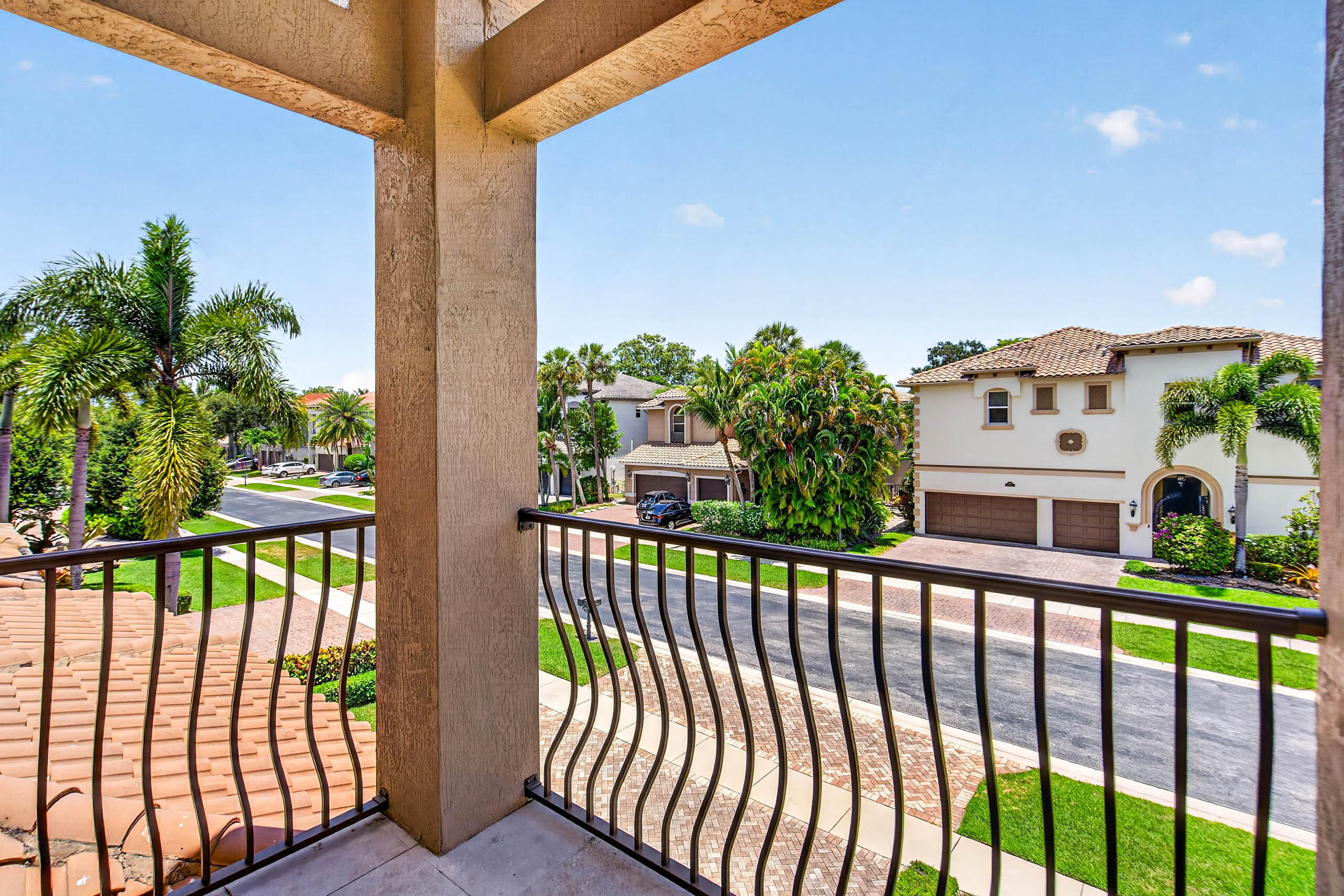 9898 Coronado Lake Drive Property Photo 32