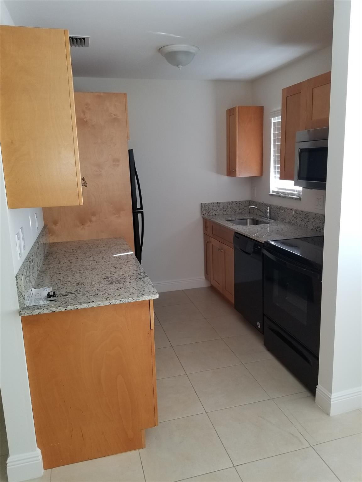 5171 Eadie Place Unit # 5171 - 5177 Property Photo 4