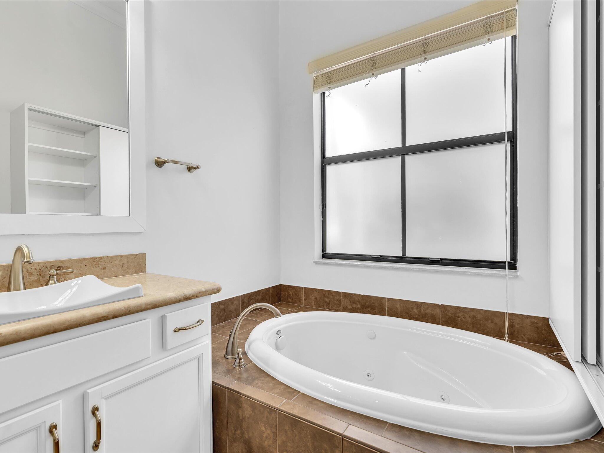 2680 Nw 84th Way Property Photo 43