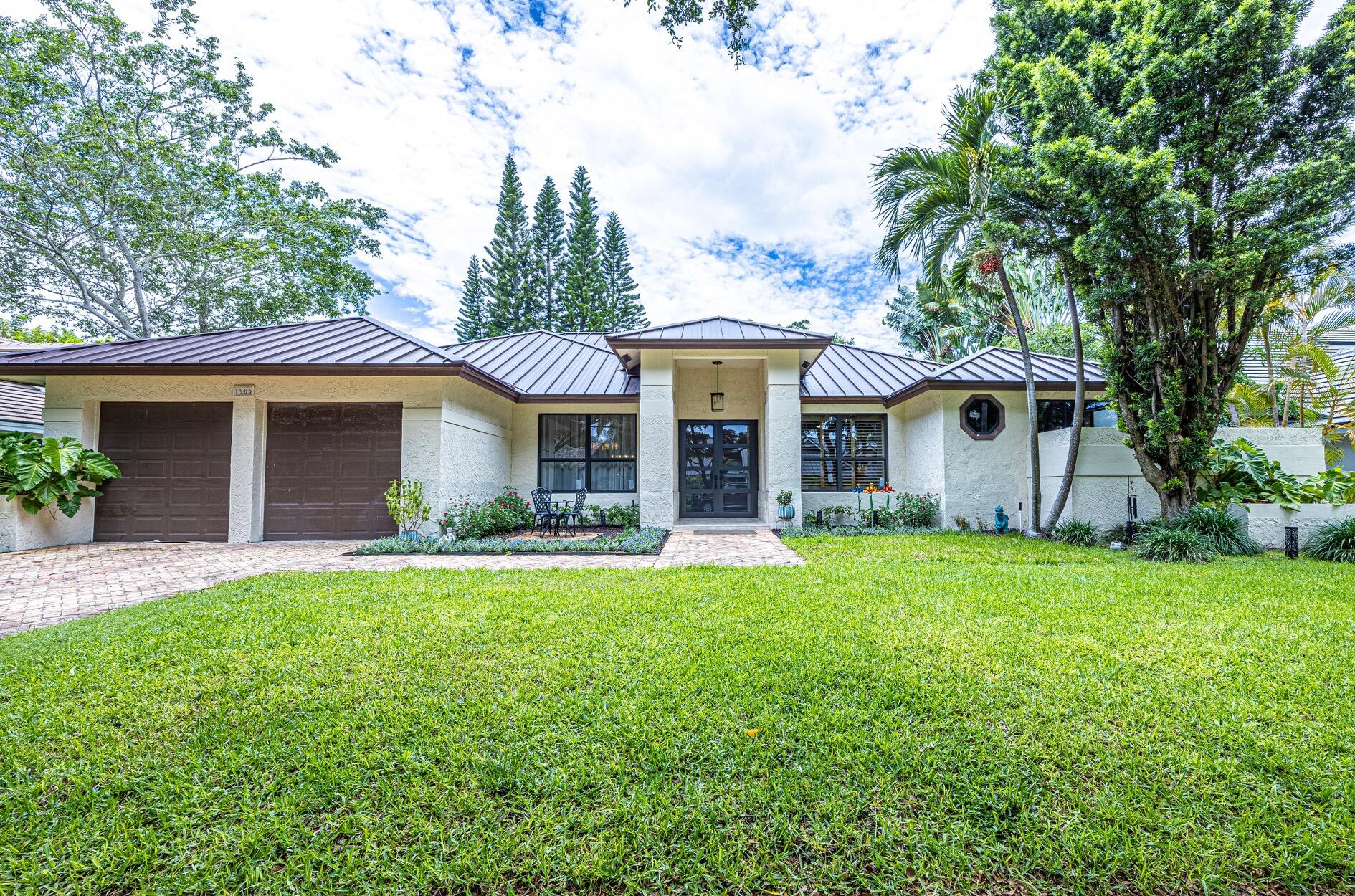 1985 Parkside Circle S