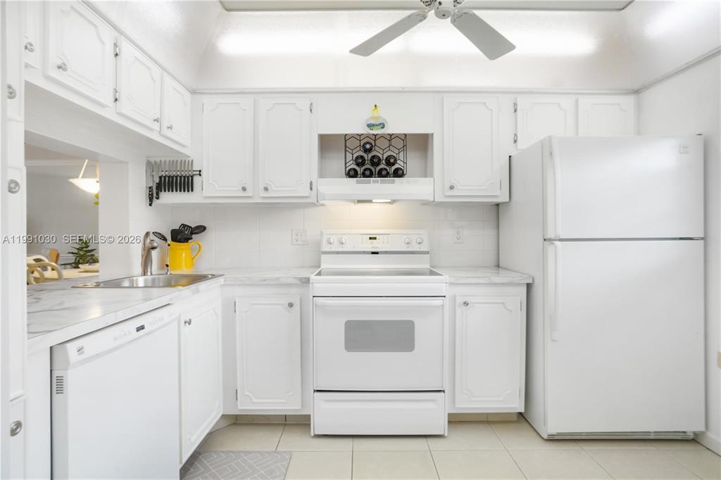 1501 S Ocean Boulevard 214 Property Photo 21