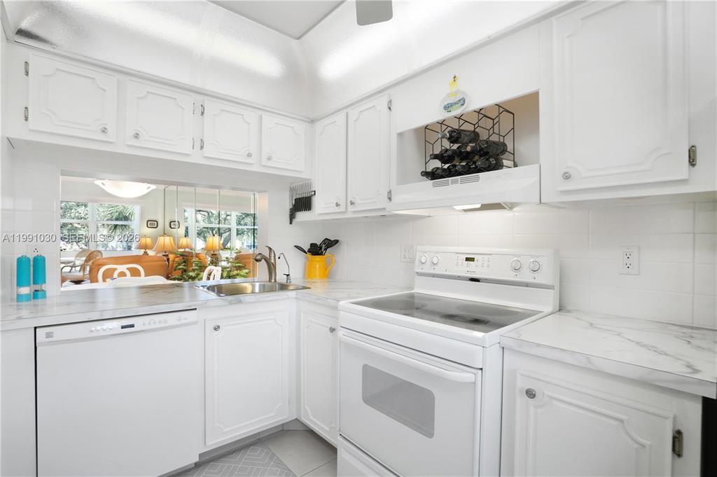 1501 S Ocean Boulevard 214 Property Photo 22