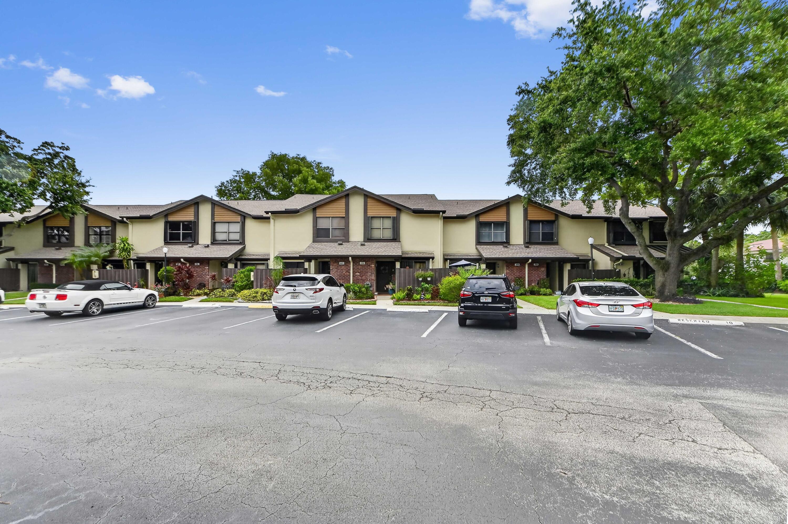 4587 Carambola Circle S 27218 Property Photo 14