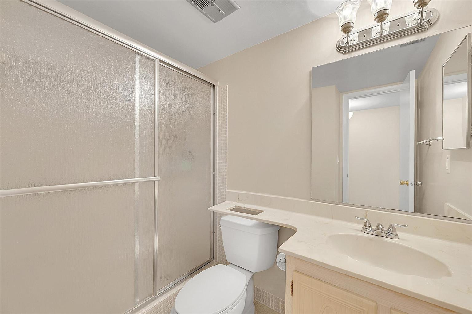 23 Abbey Lane 202 Property Photo 16