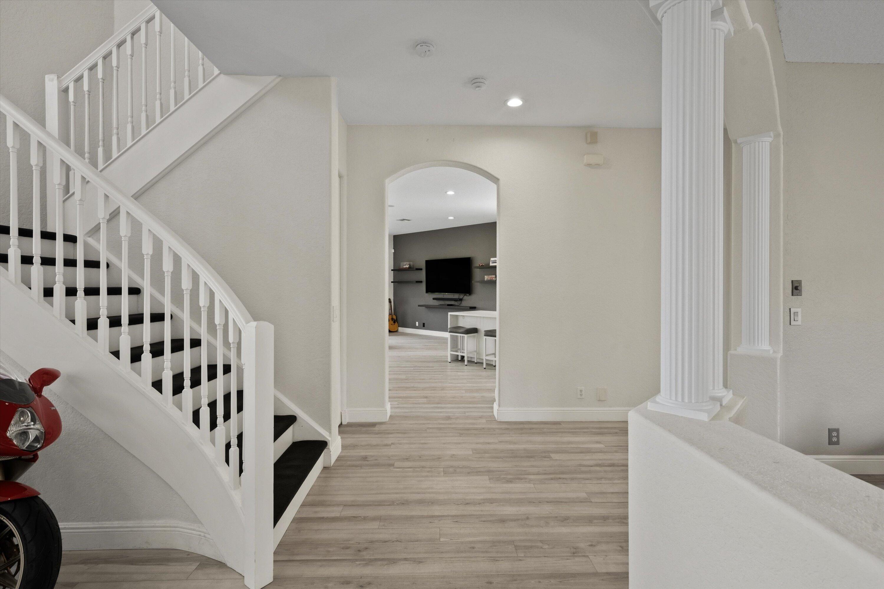 1215 Creekside Drive Property Photo 12