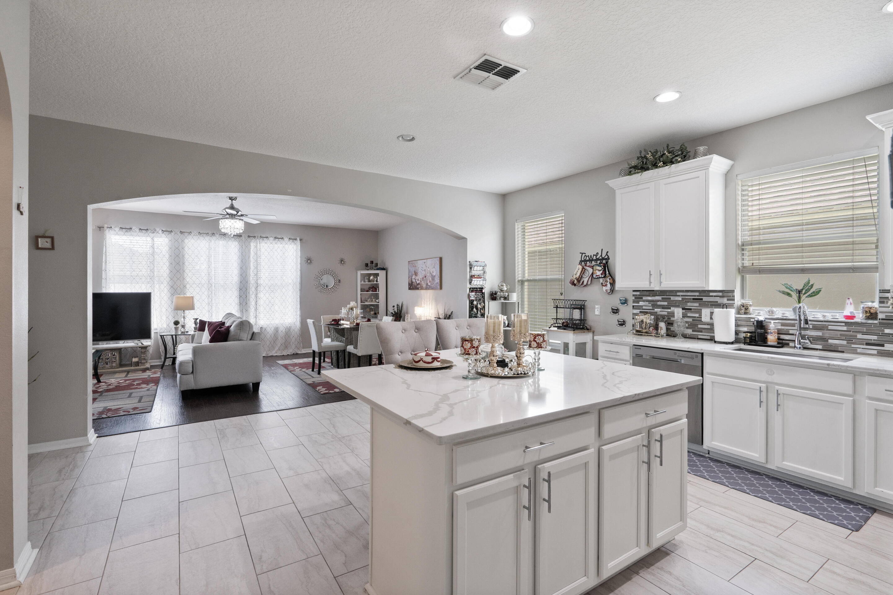 12532 Sawgrass Oak Street Property Photo 5