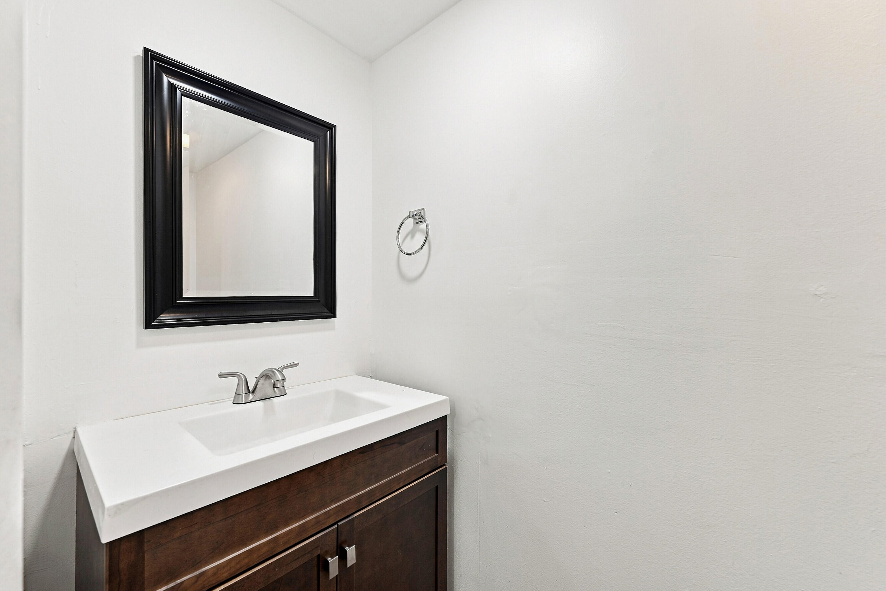 640 Tennis Club Drive 307 Property Photo 10