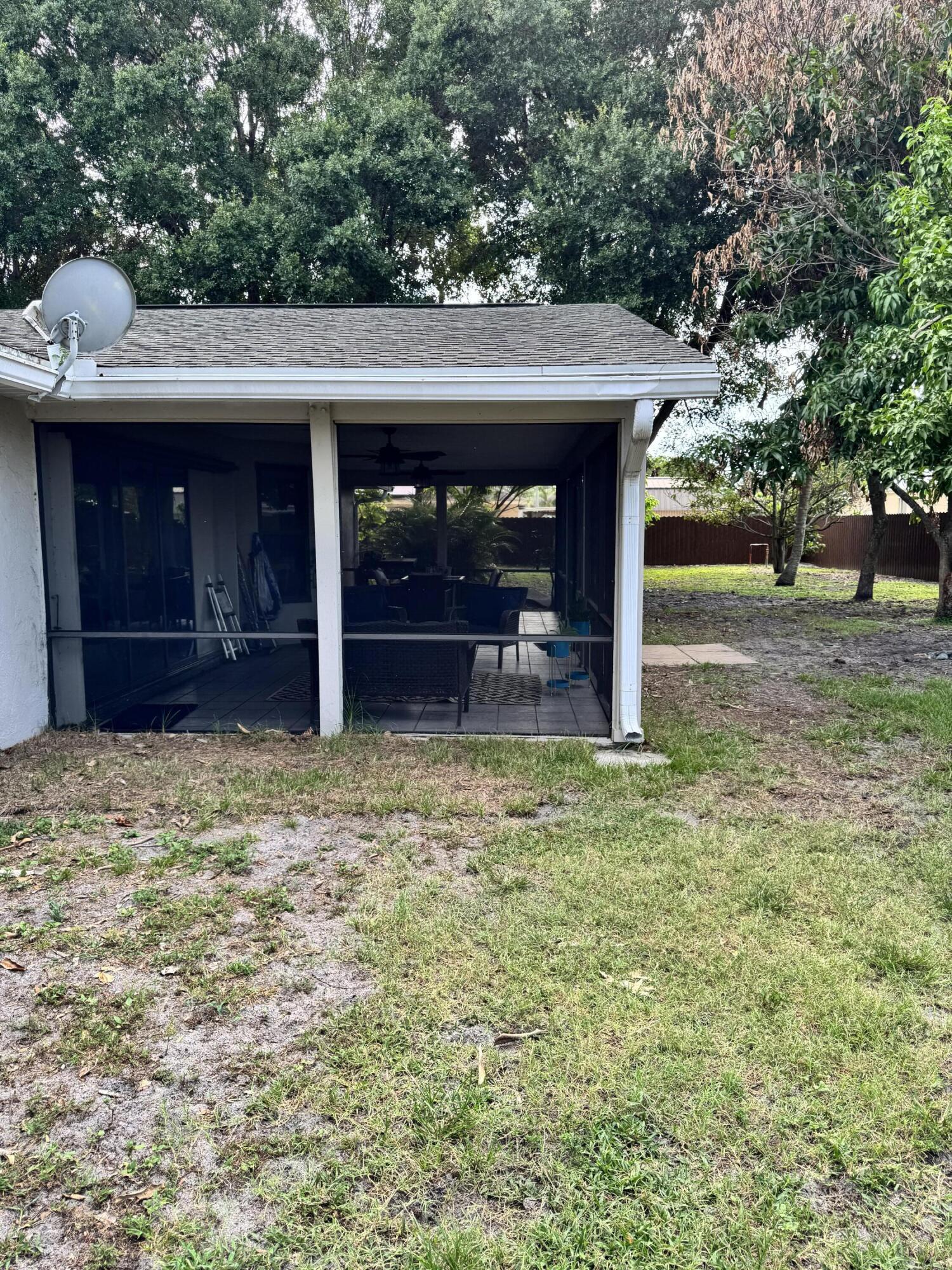 749 Sw Mccracken Avenue Property Photo 16
