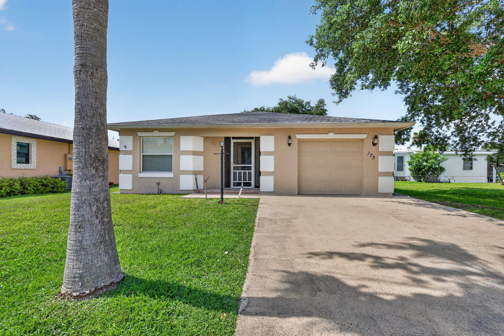 173 Mediterranean Boulevard N Property Photo 2