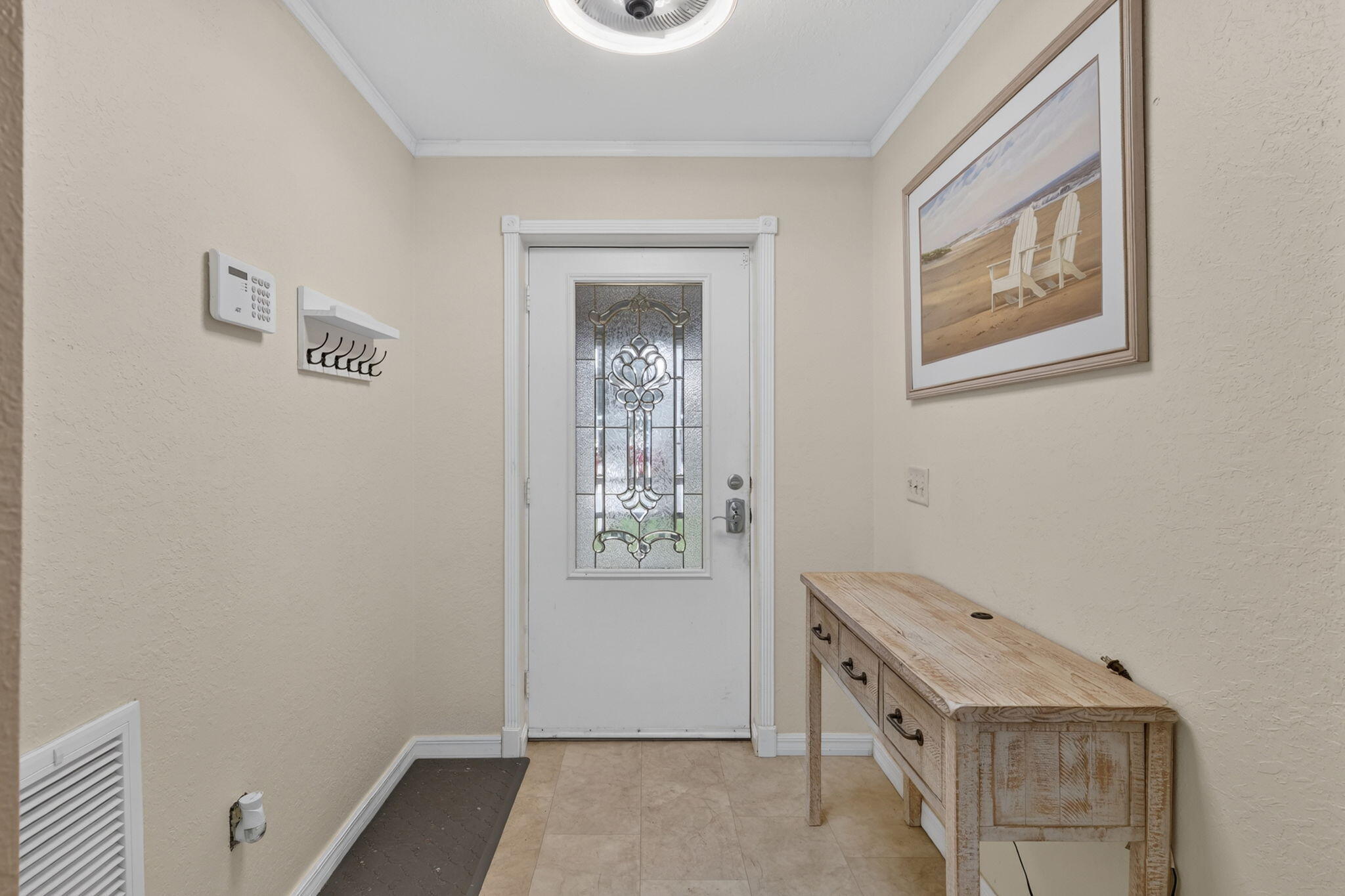 173 Mediterranean Boulevard N Property Photo 4