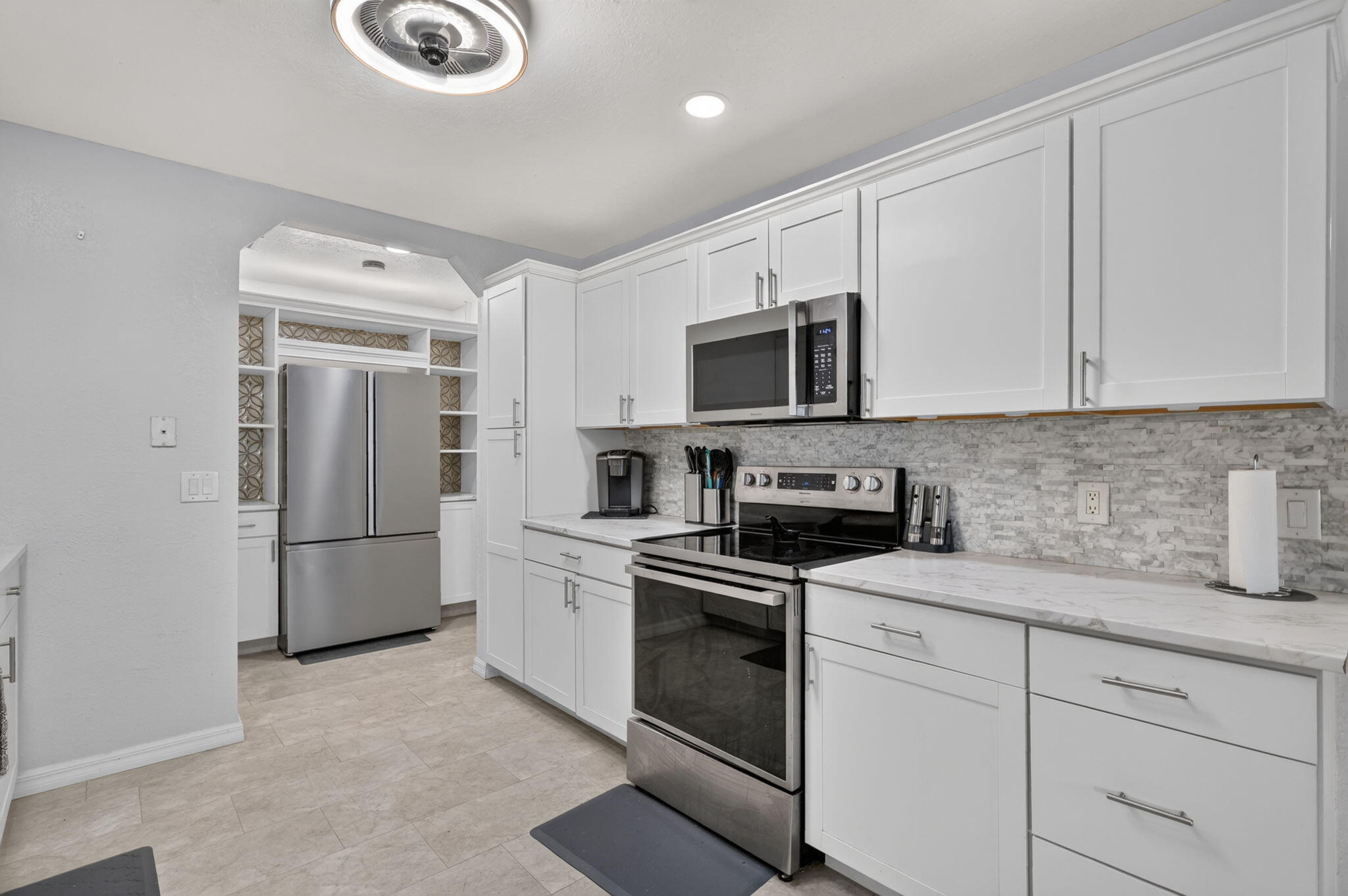 173 Mediterranean Boulevard N Property Photo 7