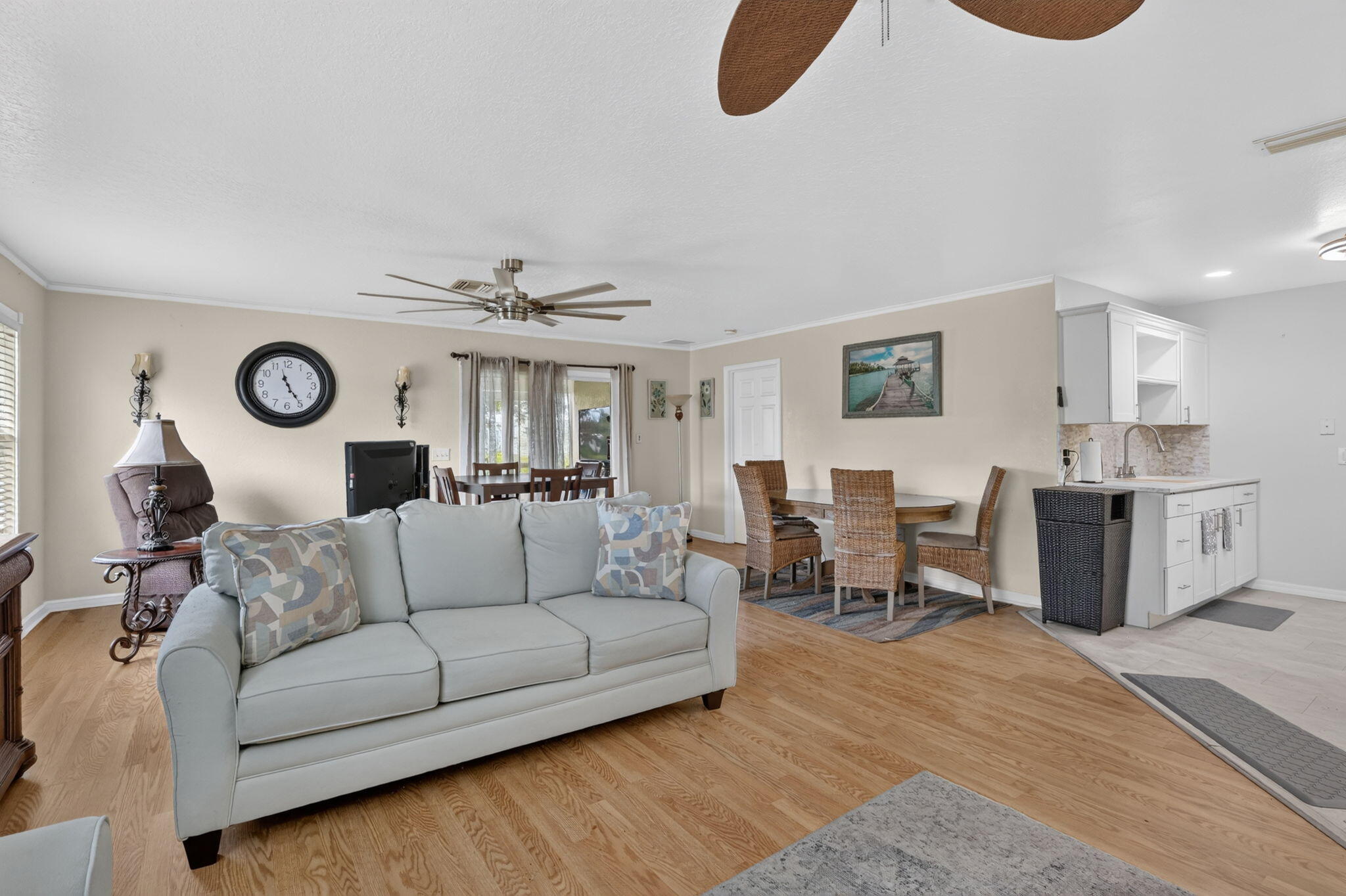 173 Mediterranean Boulevard N Property Photo 14