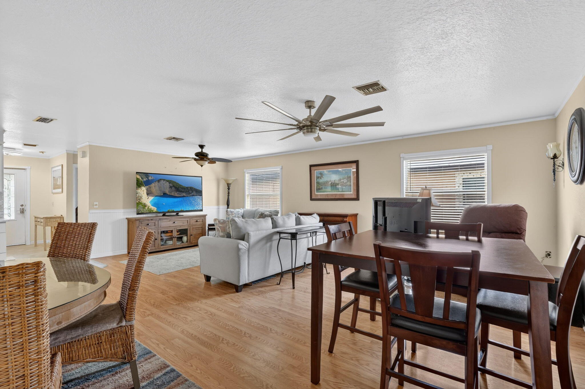 173 Mediterranean Boulevard N Property Photo 15