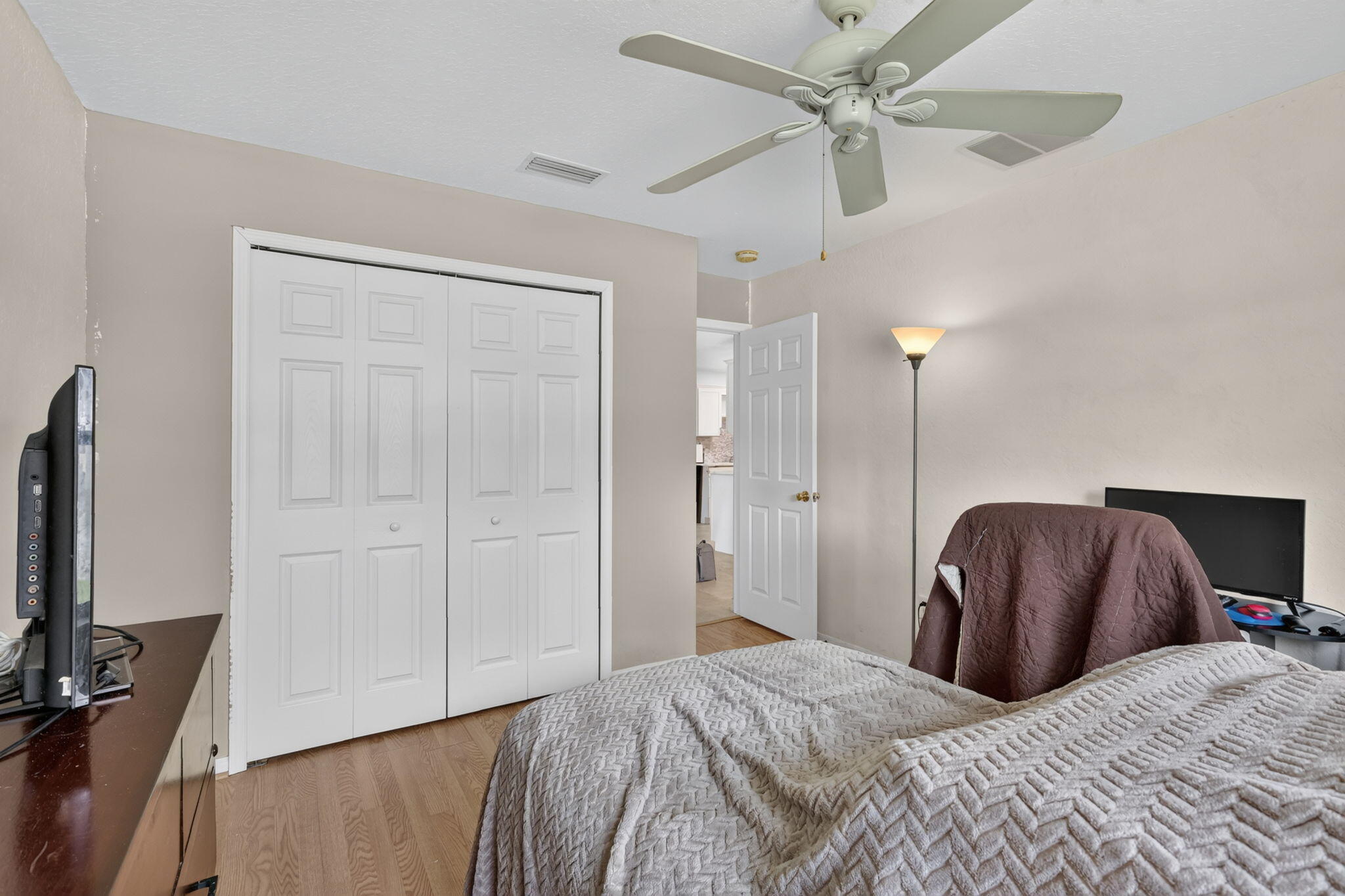 173 Mediterranean Boulevard N Property Photo 19