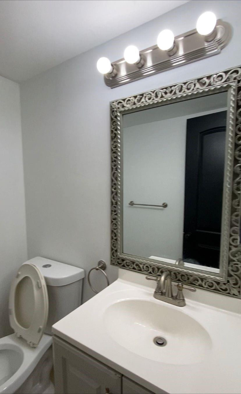 8801 W Sample Road 4 Property Photo 11
