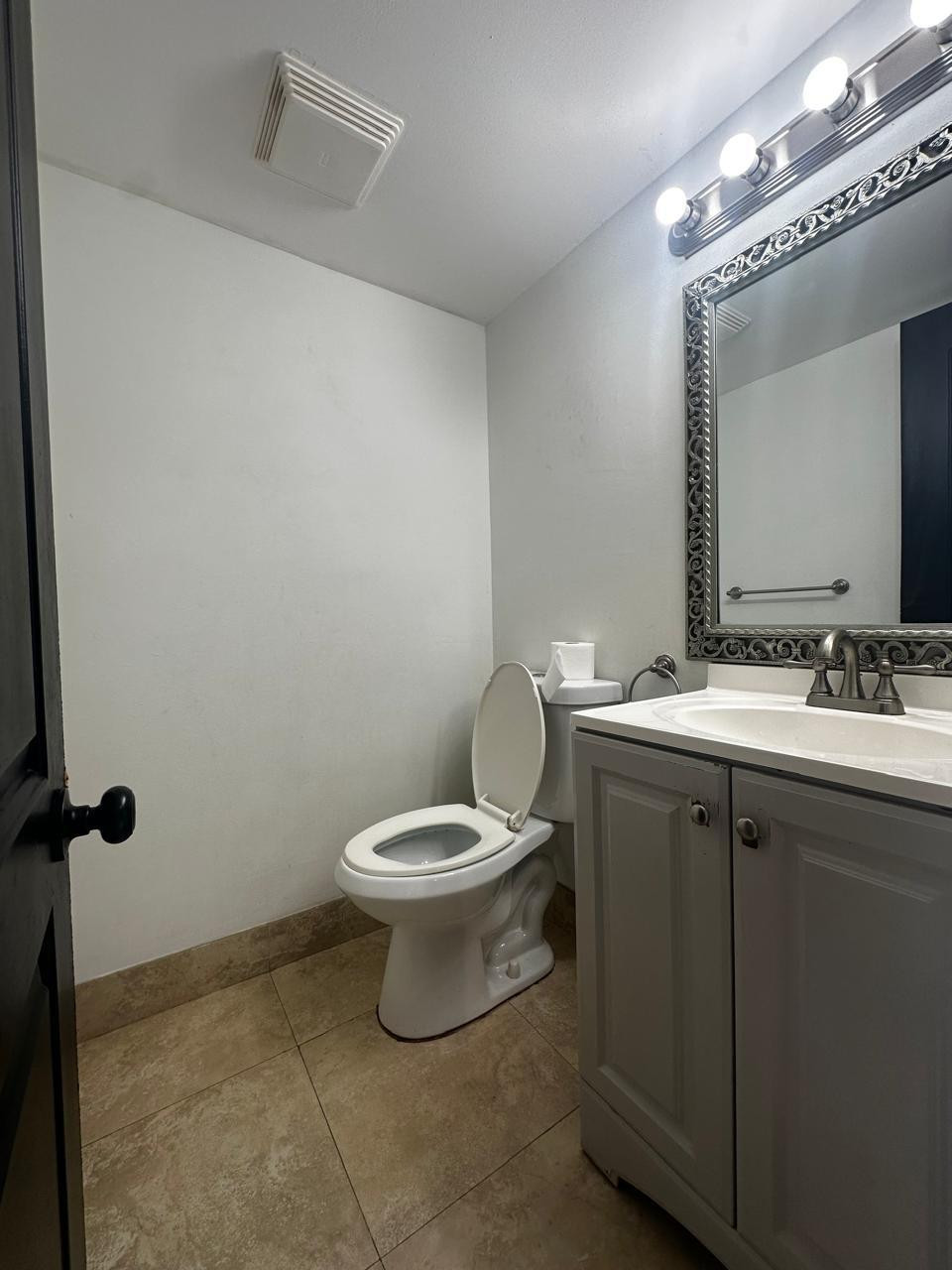 8801 W Sample Road 4 Property Photo 12