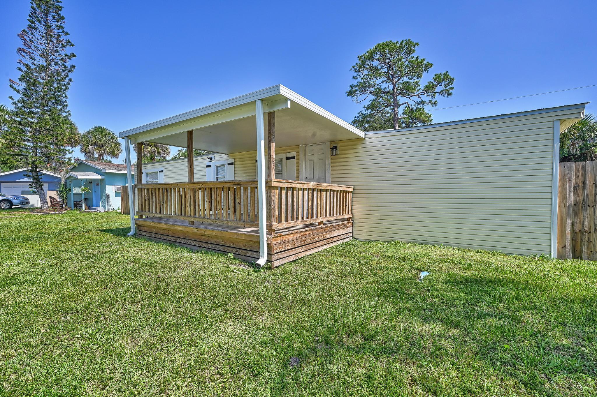 5204 Deanna Lane Property Photo 3