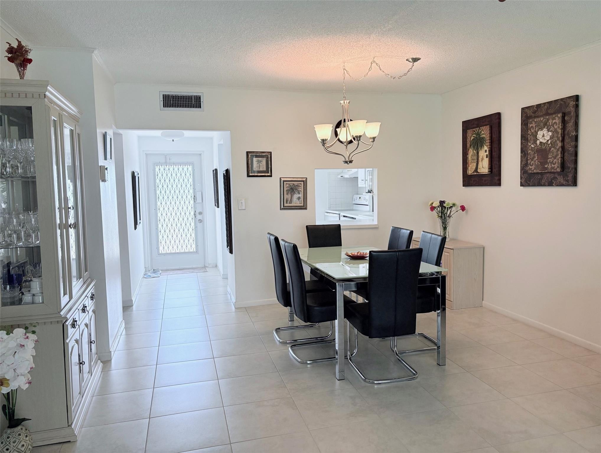 1055 Country Club Drive 404 Property Photo 11