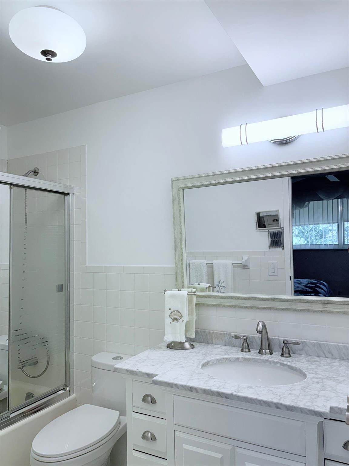 1055 Country Club Drive 404 Property Photo 16