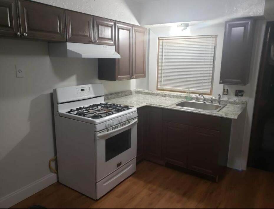 2490 Nw 91st Street A Property Photo 3