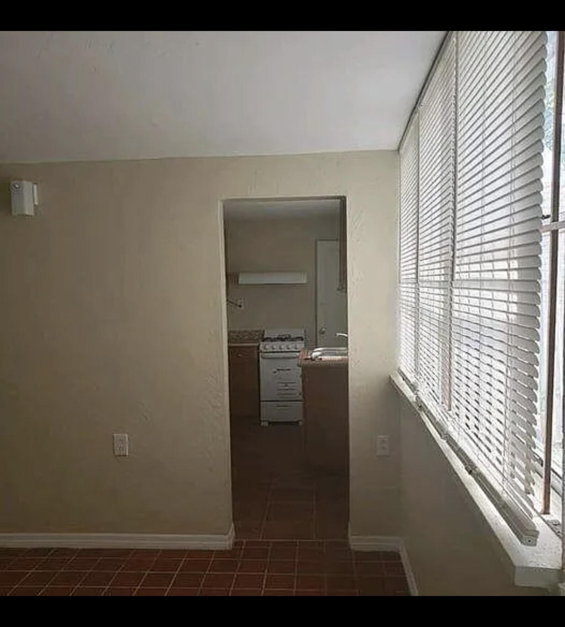 2490 Nw 91st Street A Property Photo 6