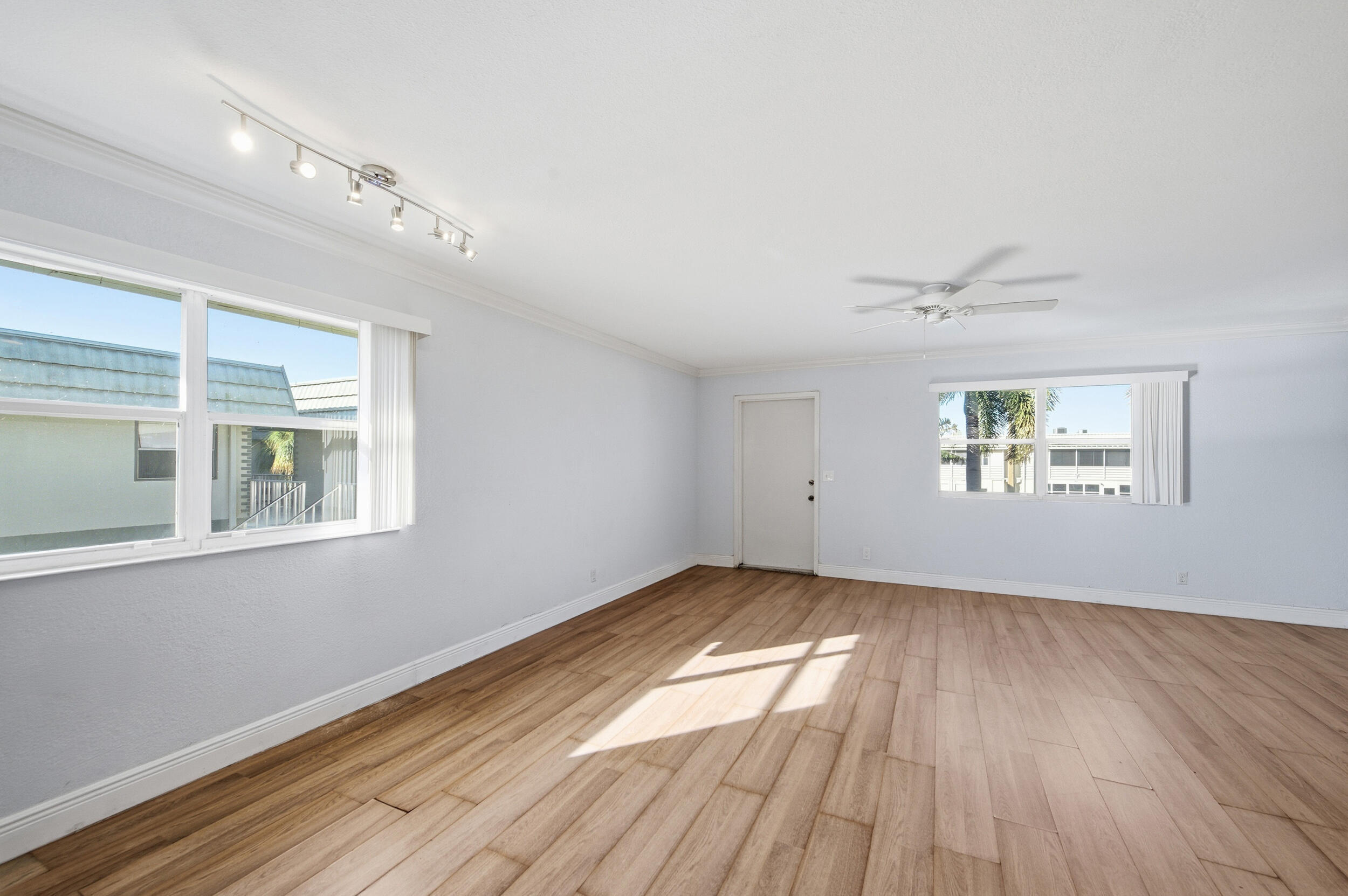 710 Monaco O Property Photo 20