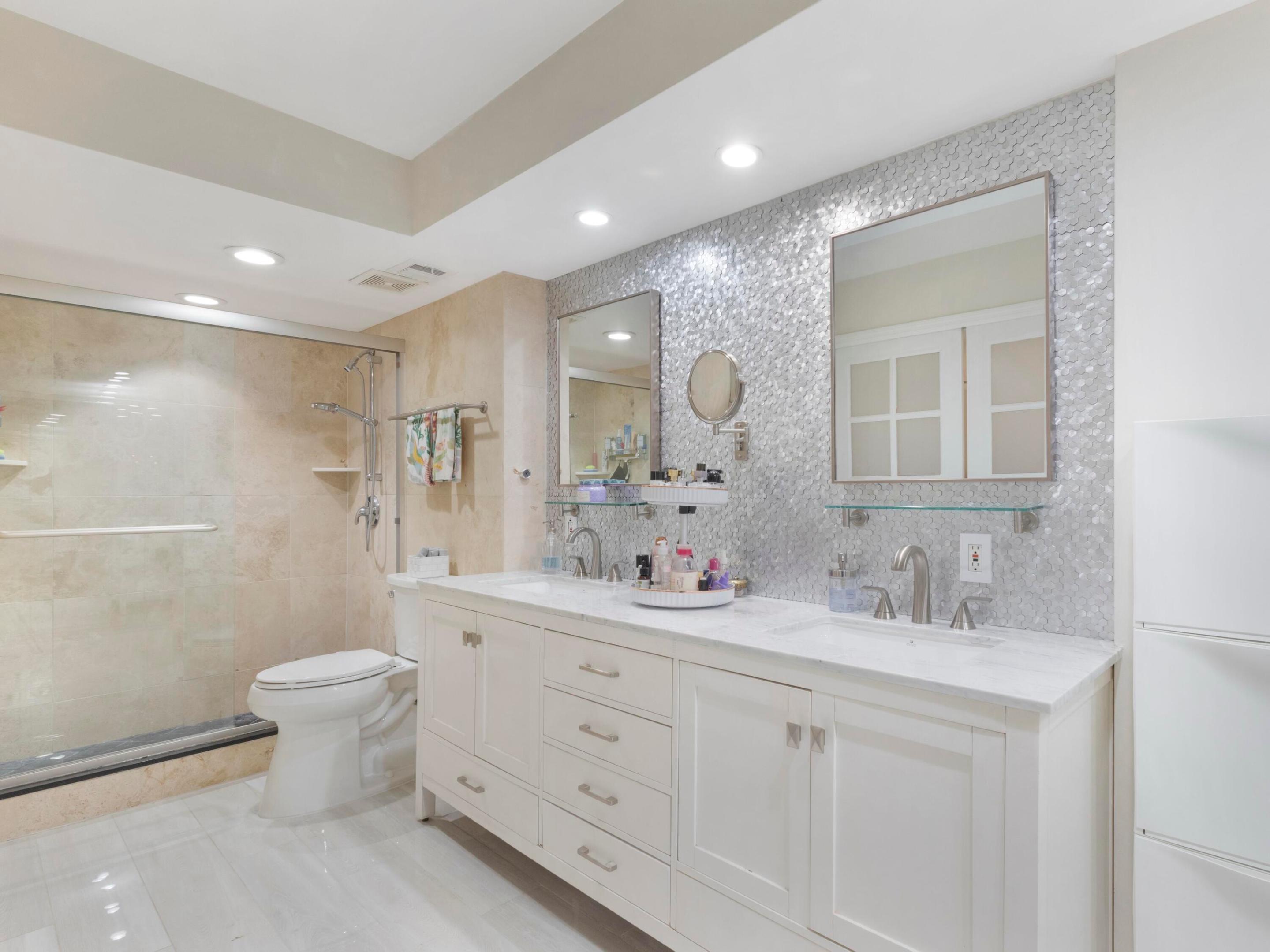 955 Egret Circle 102 Property Photo 22