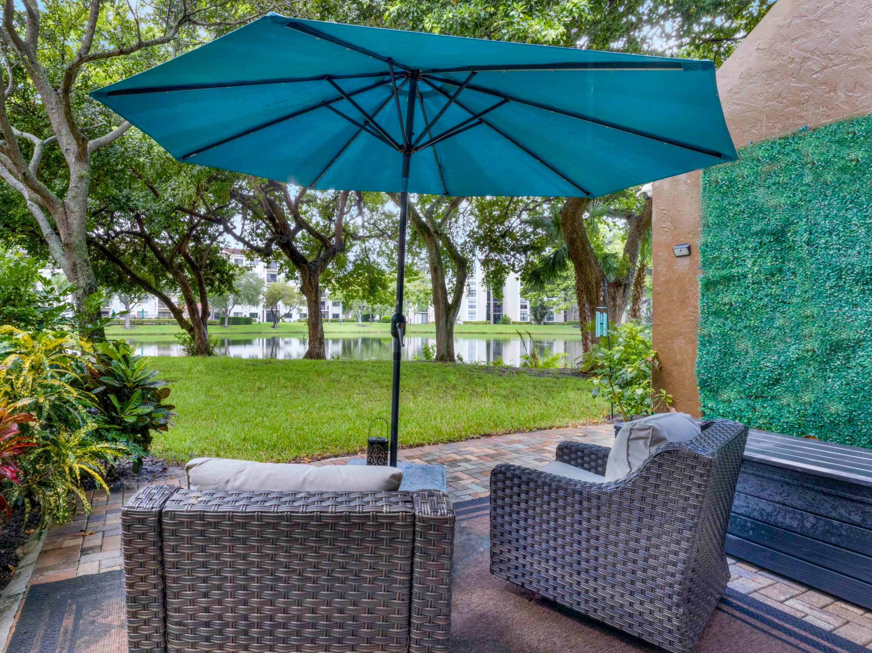 955 Egret Circle 102 Property Photo 24