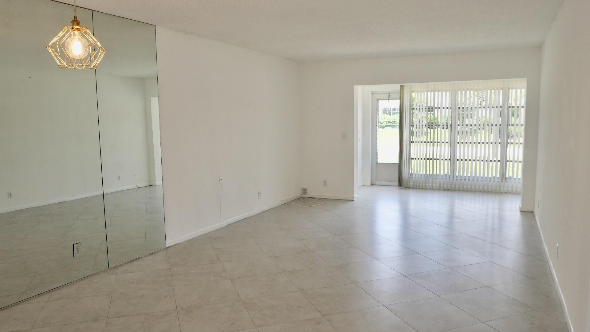 13638 Via Flora D Property Photo 10