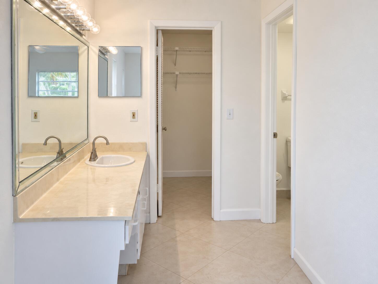 13638 Via Flora D Property Photo 13