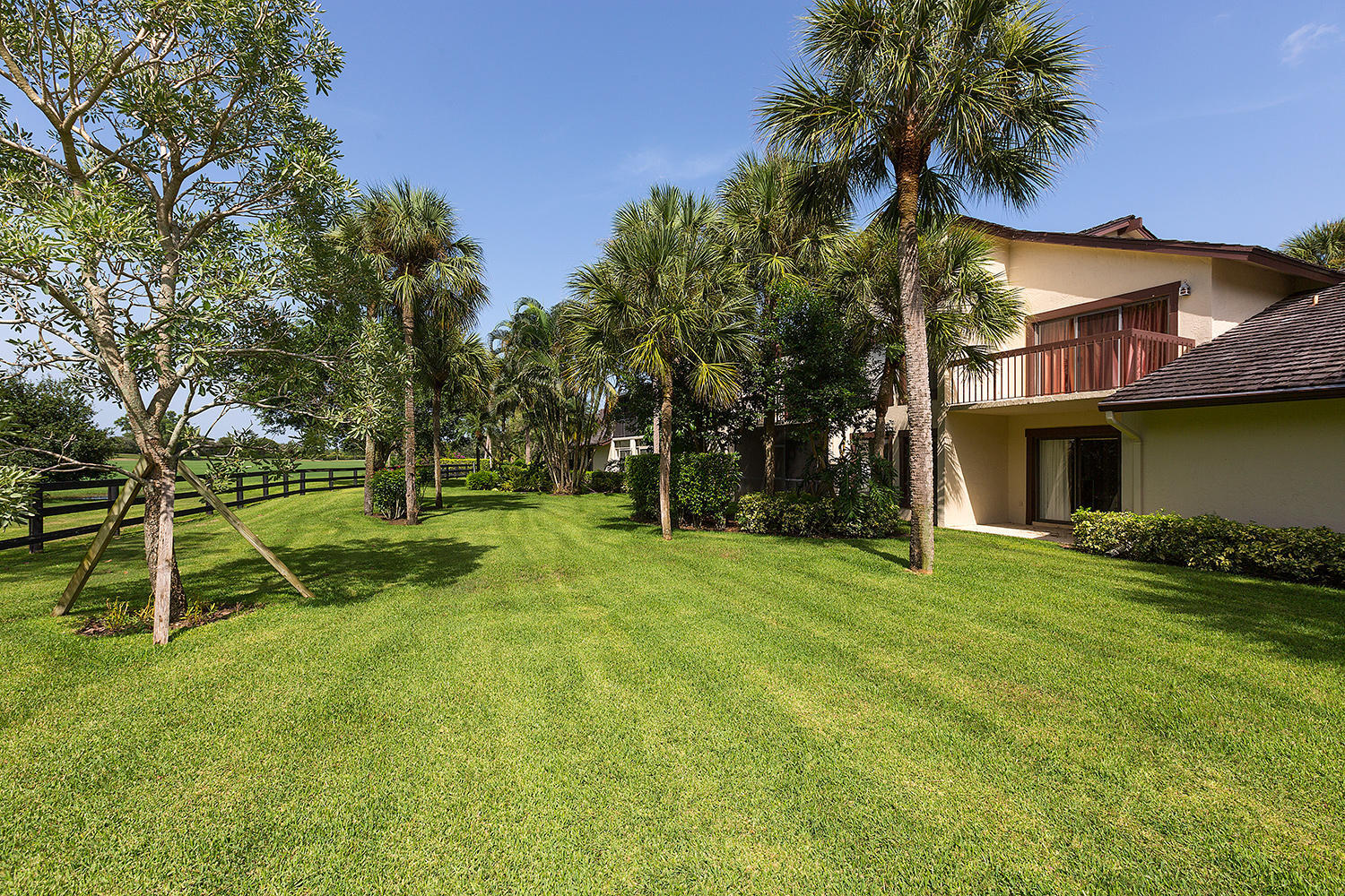 11397 Pond View Drive E102 Property Photo 21