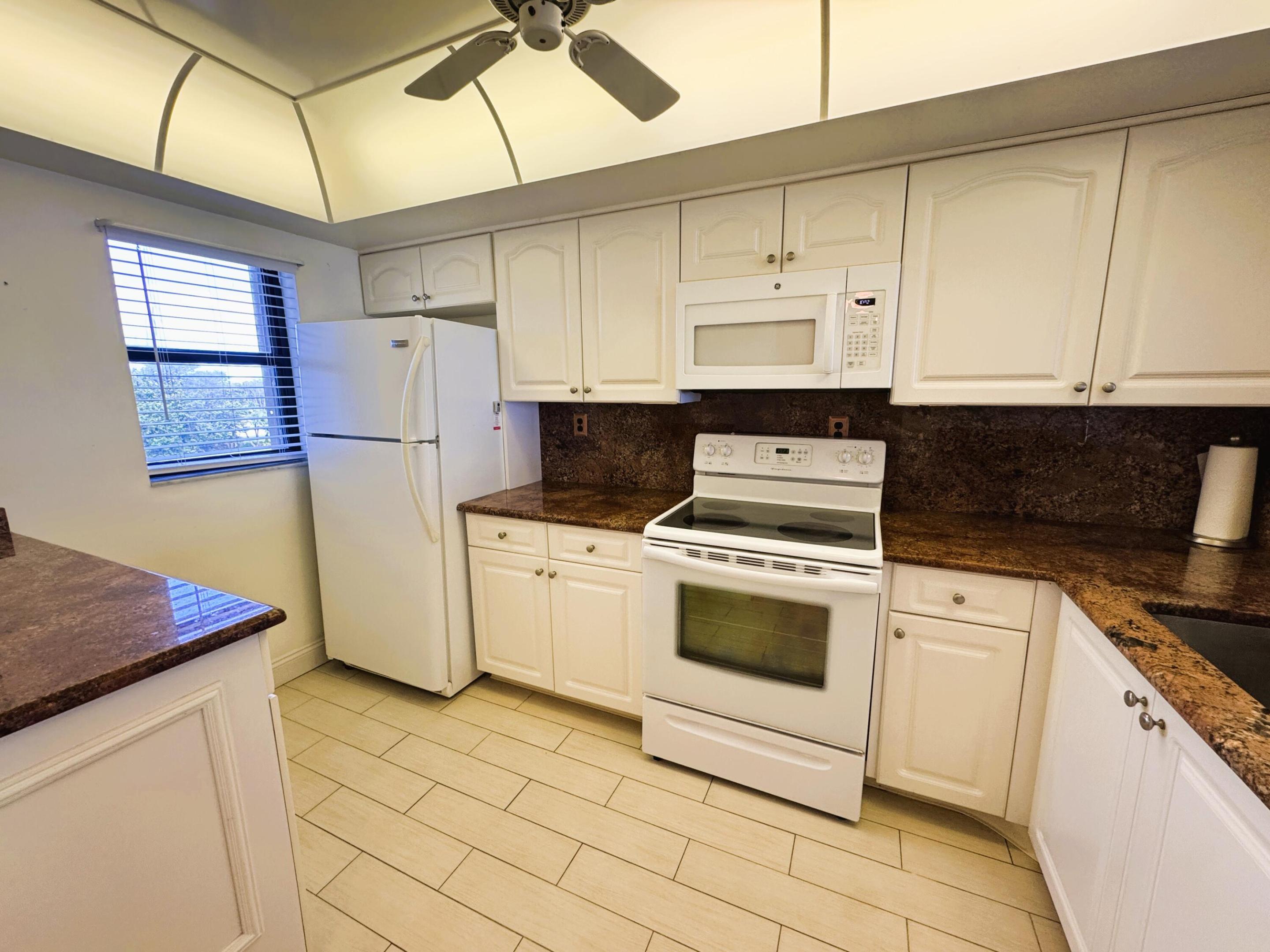 10310 S Ocean Drive 301 Property Photo 10