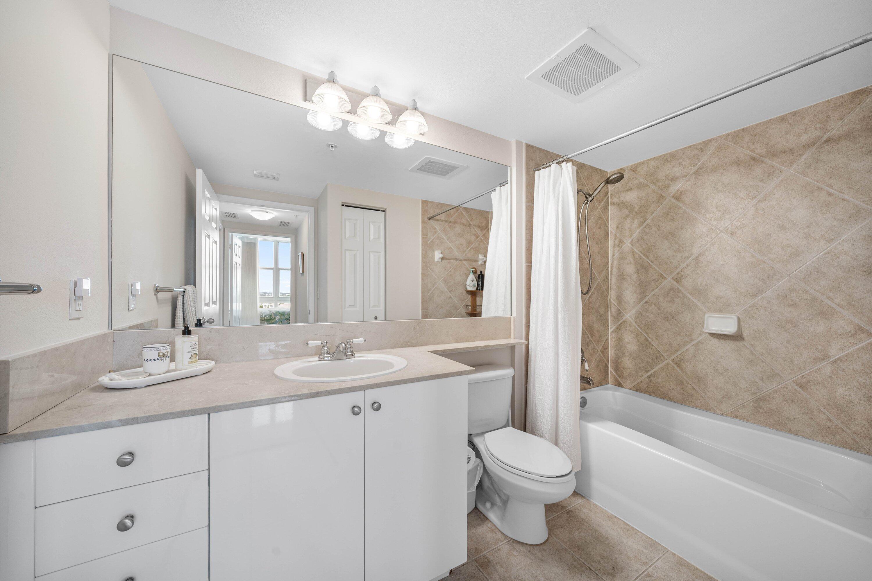 625 Casa Loma Boulevard 1408 Property Photo 28